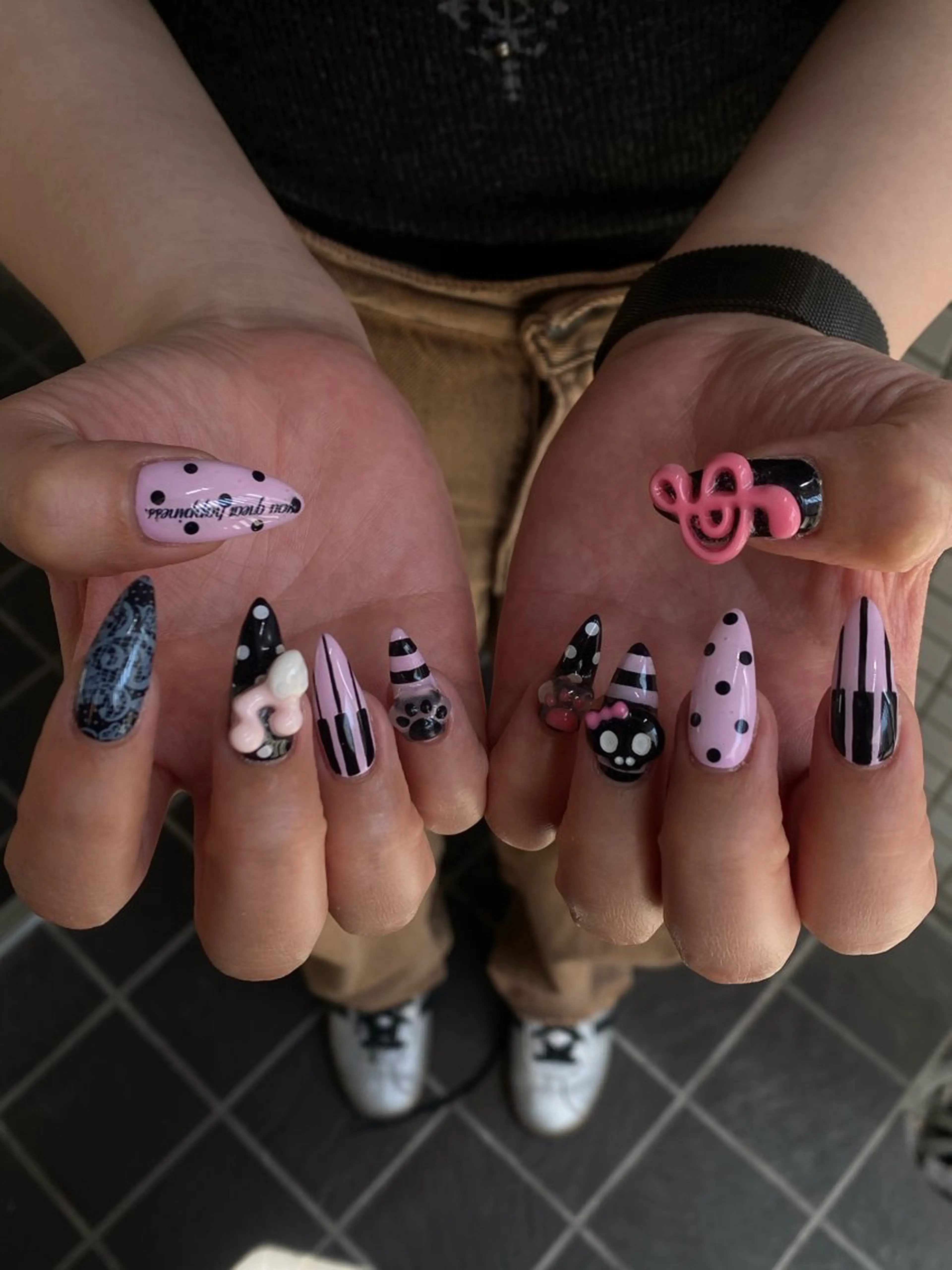 ネイル nano/きもかわ nail🐬🫧のネイルデザイン