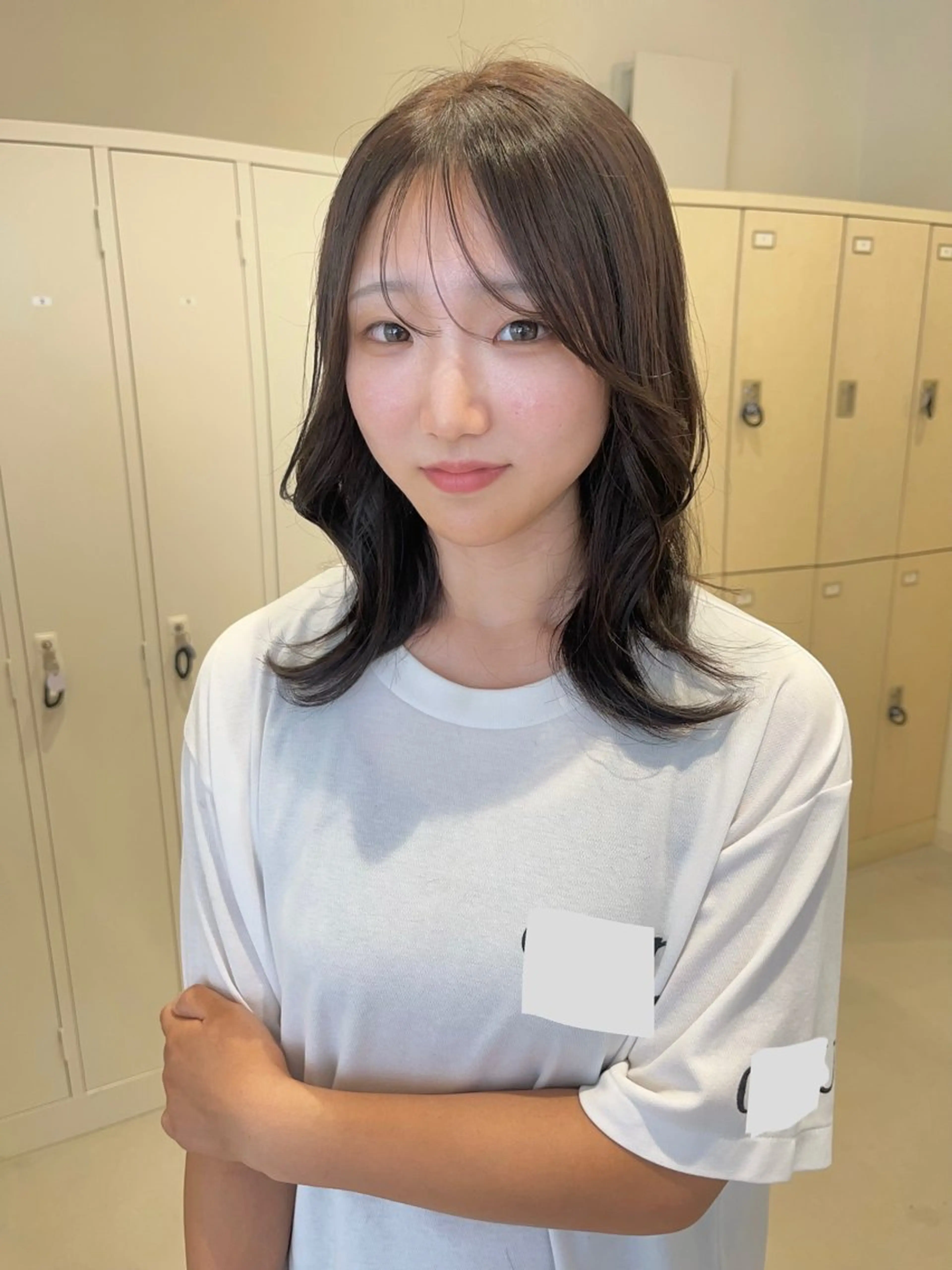 ミディアム カラー グレージュ オリーブグレージュ オリーブグレー 透明感カラー🫧🌈 似合わせカット✂︎のヘアスタイル