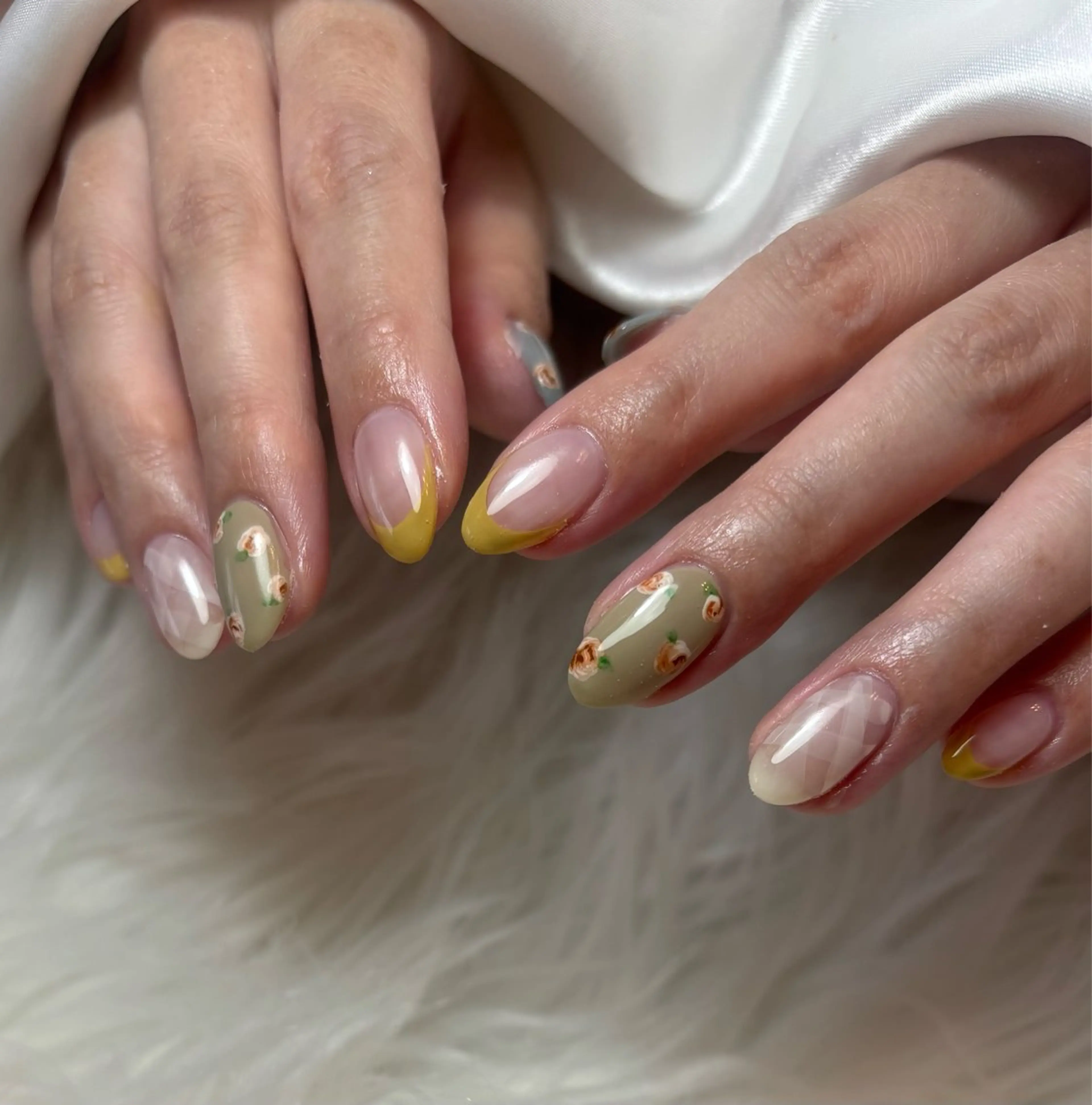 ネイル ブルー フレンチネイル キラキラネイル 韓国ネイル マグネットネイル ハンドネイル timtam --sakiのネイルデザイン