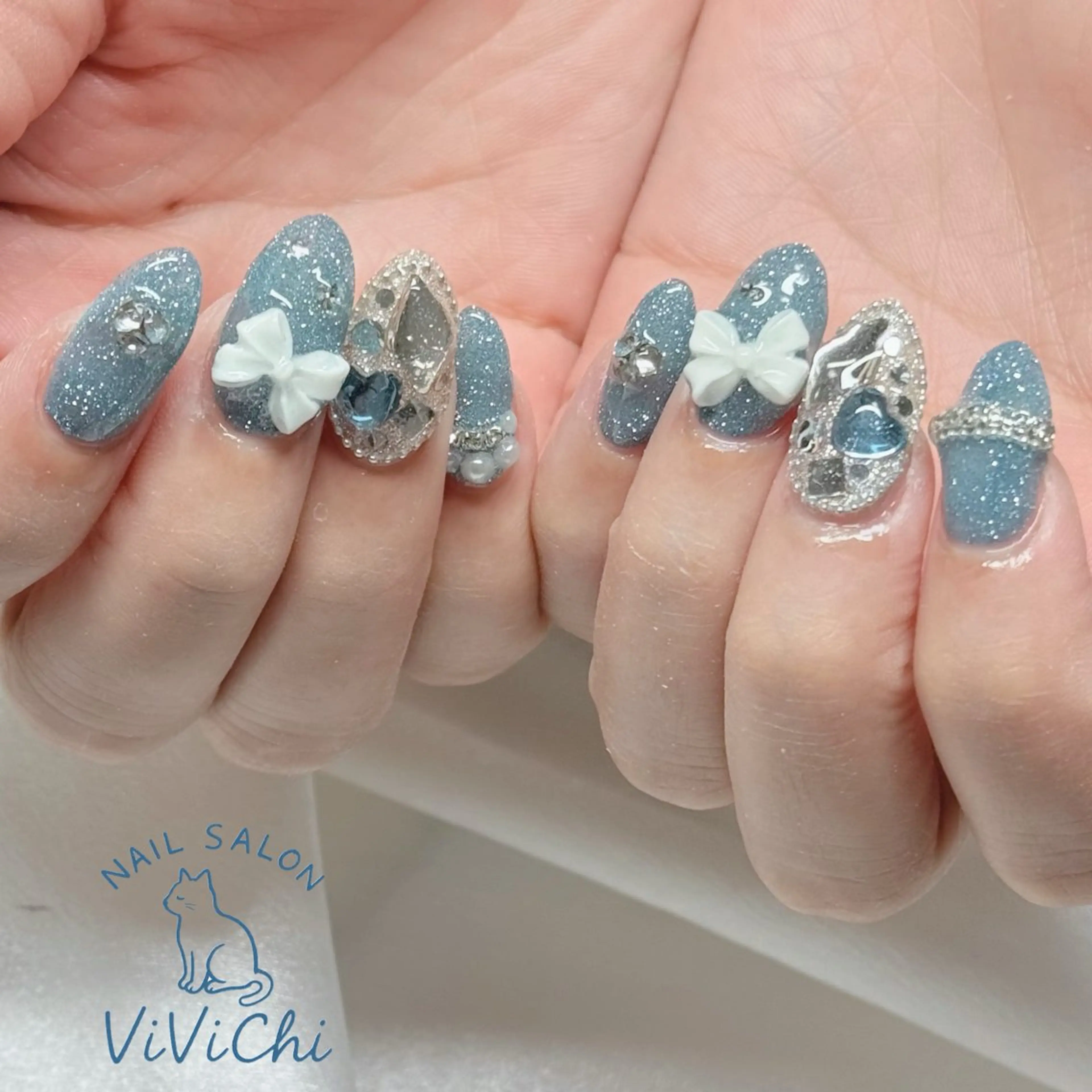 ネイル ハンドネイル ViViChi 梨帆のネイルデザイン