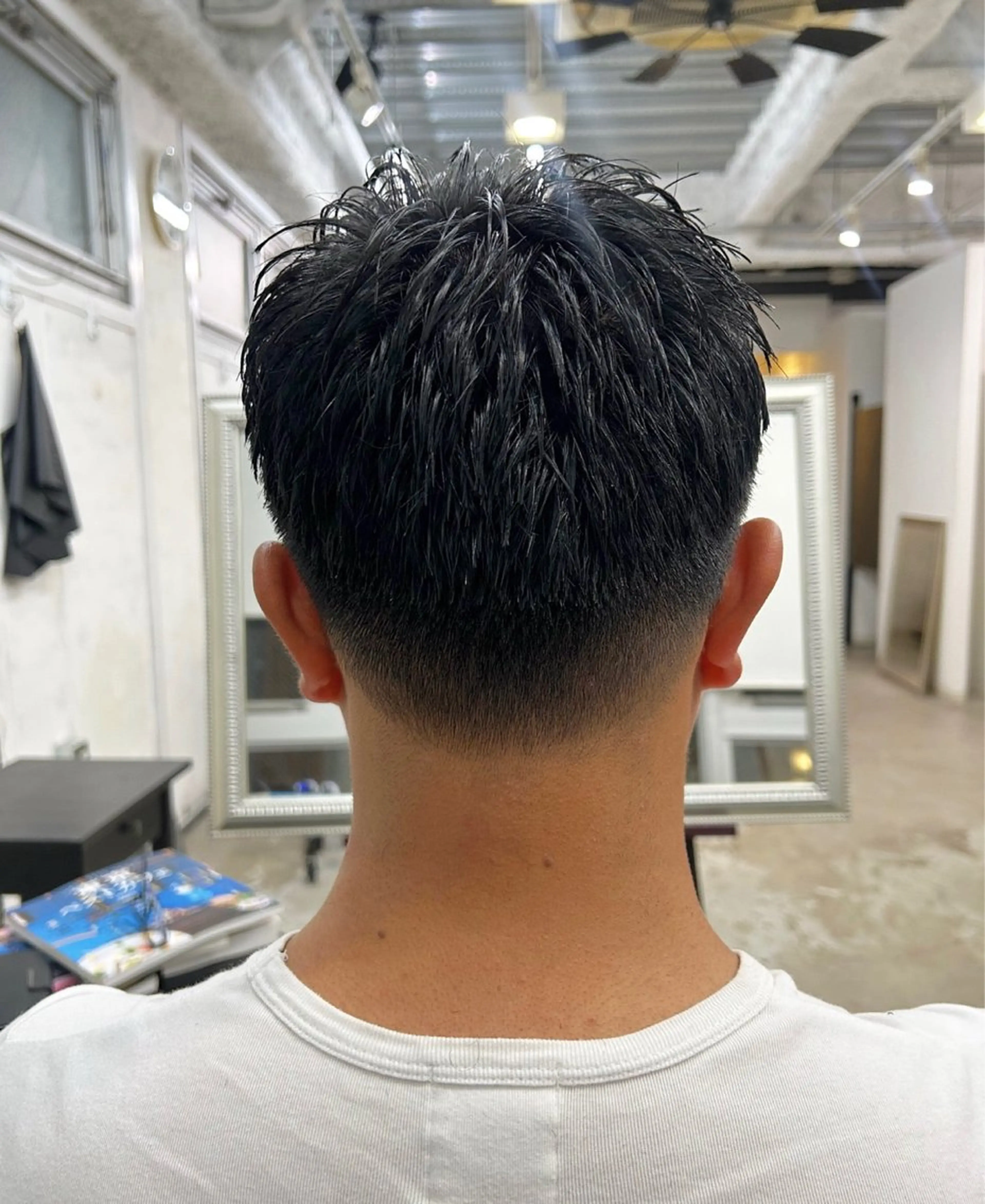 メンズ カット 透明感カラー・ 髪質改善🩵イケダのヘアスタイル