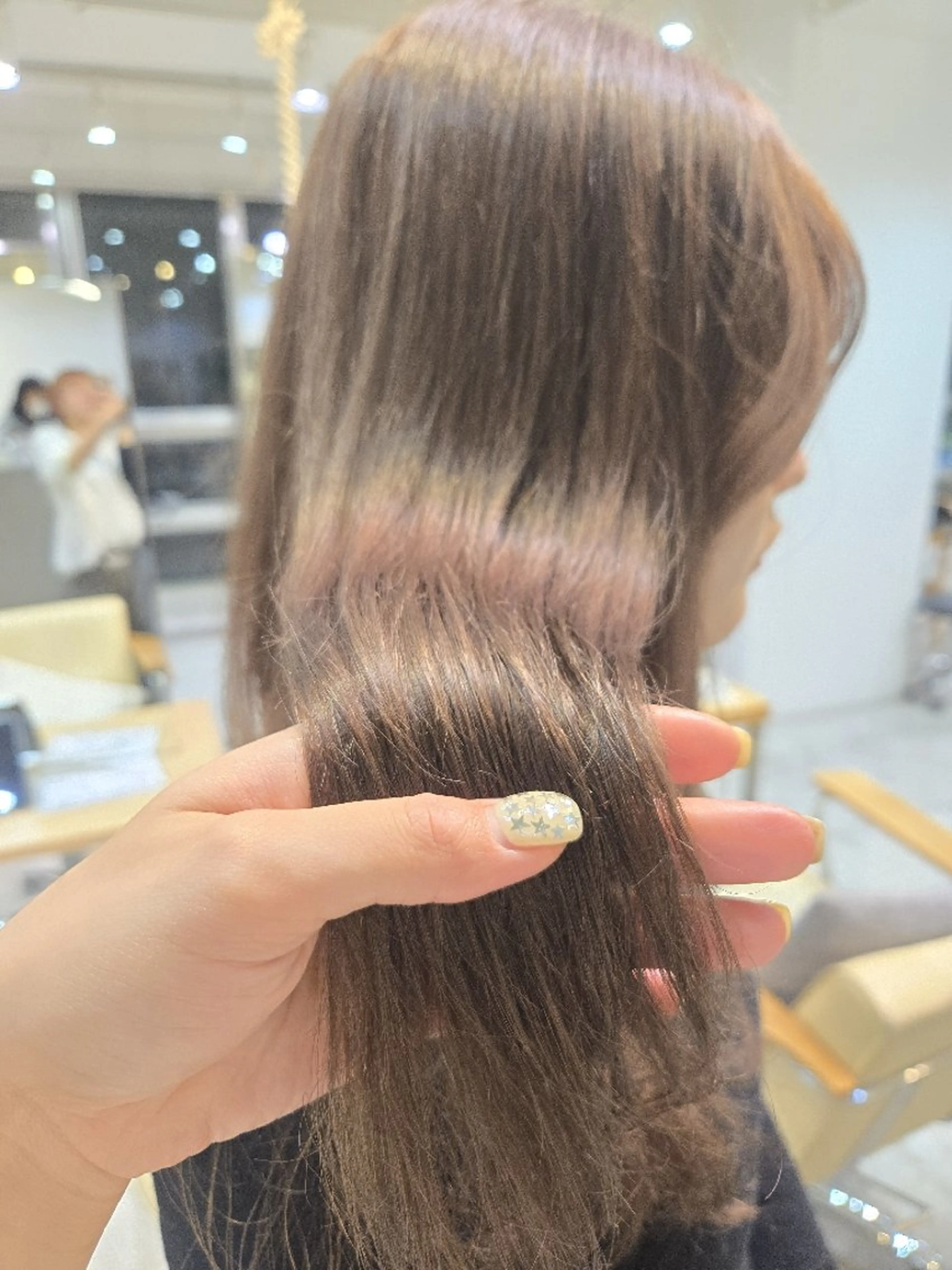 ロング ヘアカラー UCHIBORI NAMIのヘアスタイル
