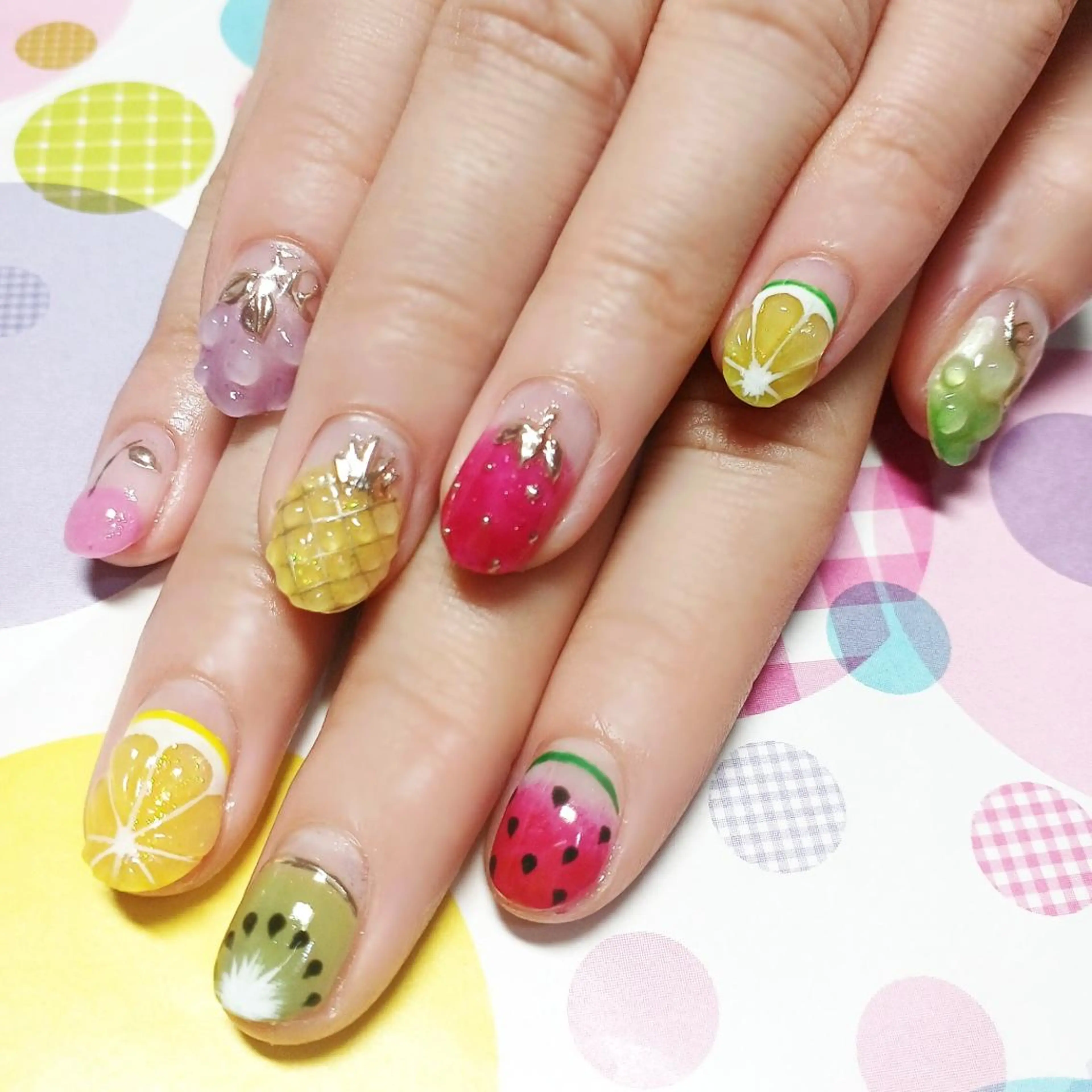 ネイル 山田 麻衣のネイルデザイン