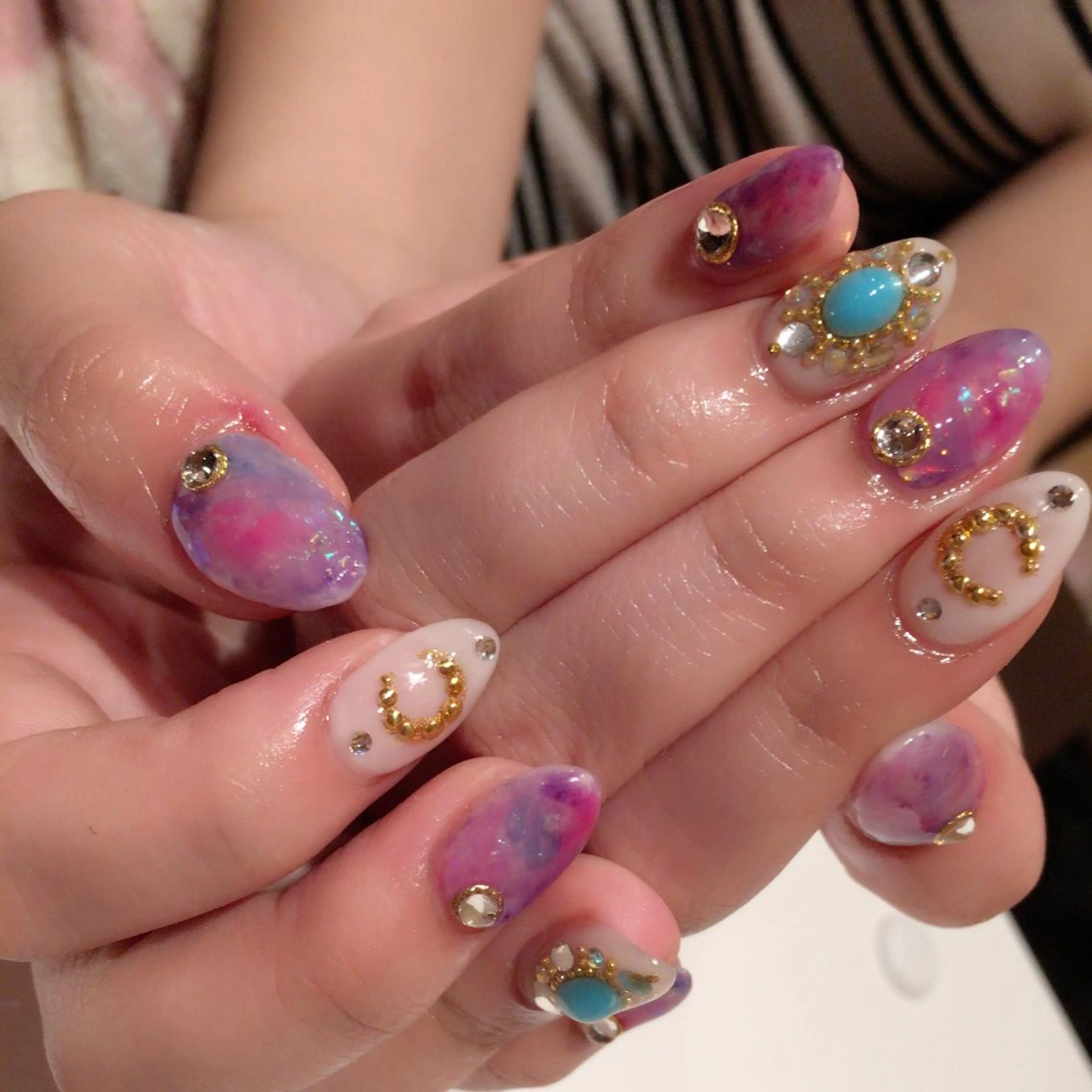 ネイル キラキラネイル Nailroom Mocaのネイルデザイン