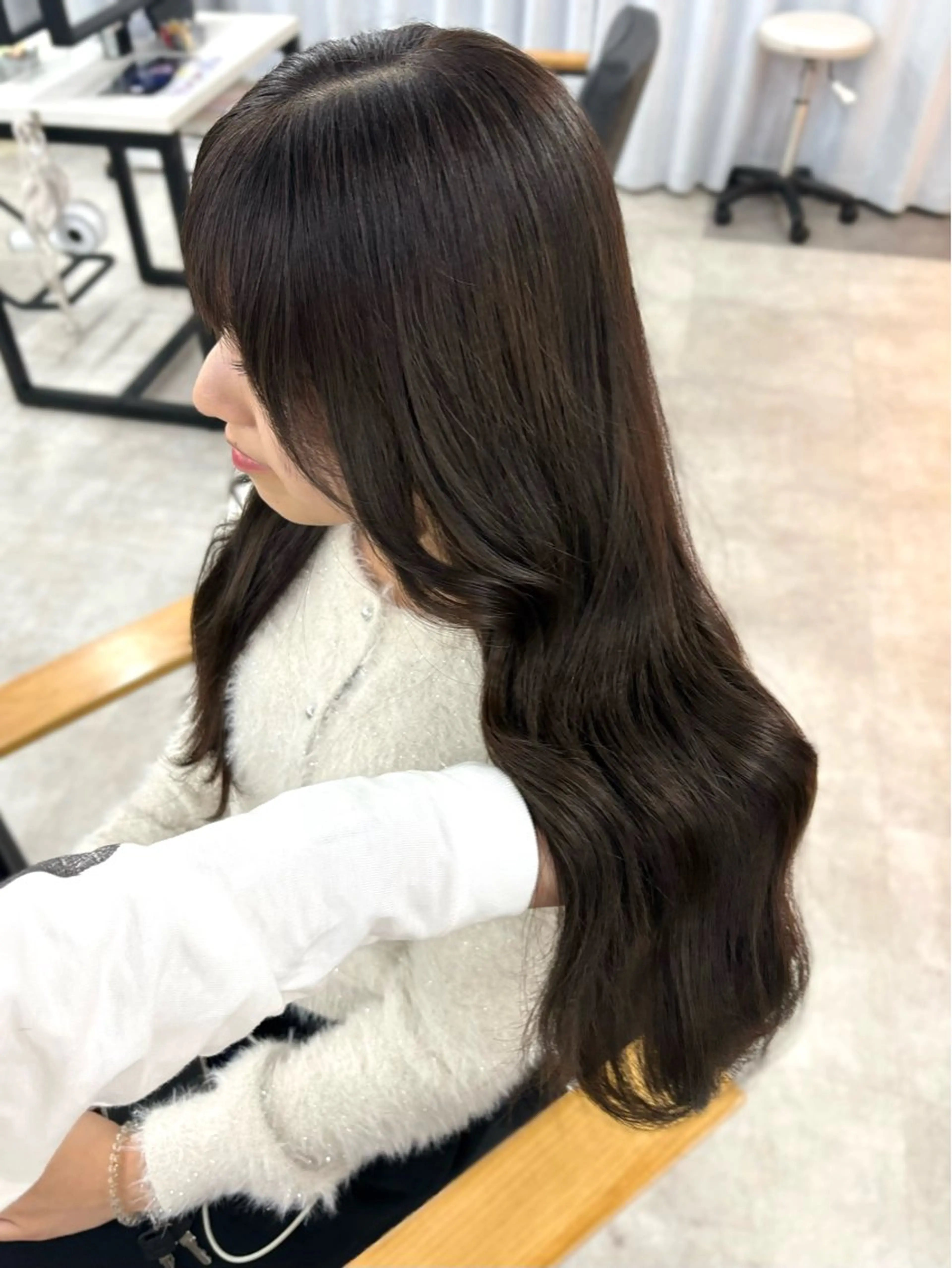 ロング カラー カット ヘアカラー 盛れる顔まわり✨🎀 レイヤー別所好葉のヘアスタイル