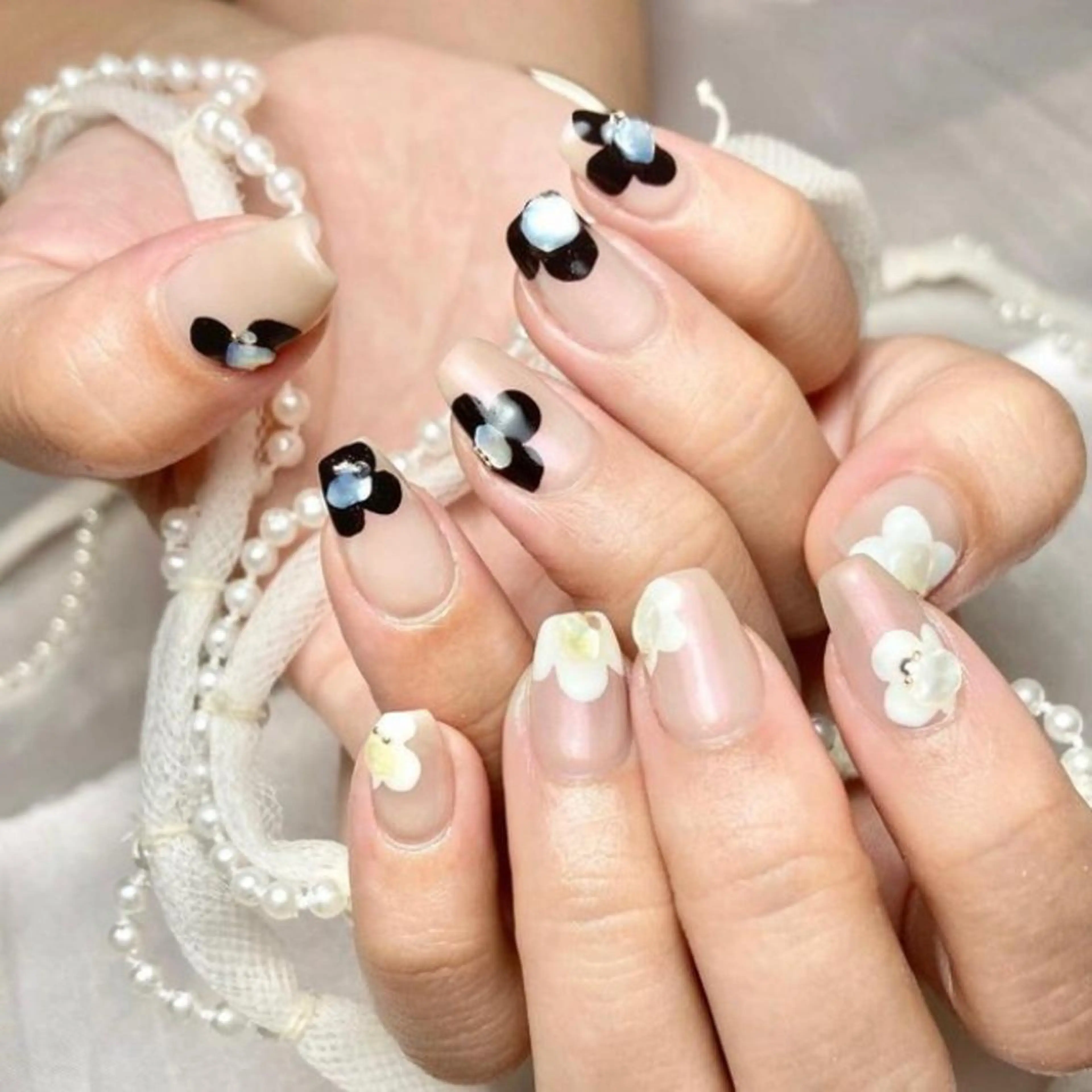 ネイル アートネイル オーロラネイル べっ甲ネイル ブルー ボルドー 韓国ネイル🇰🇷 miu/新大久保5分のネイルデザイン