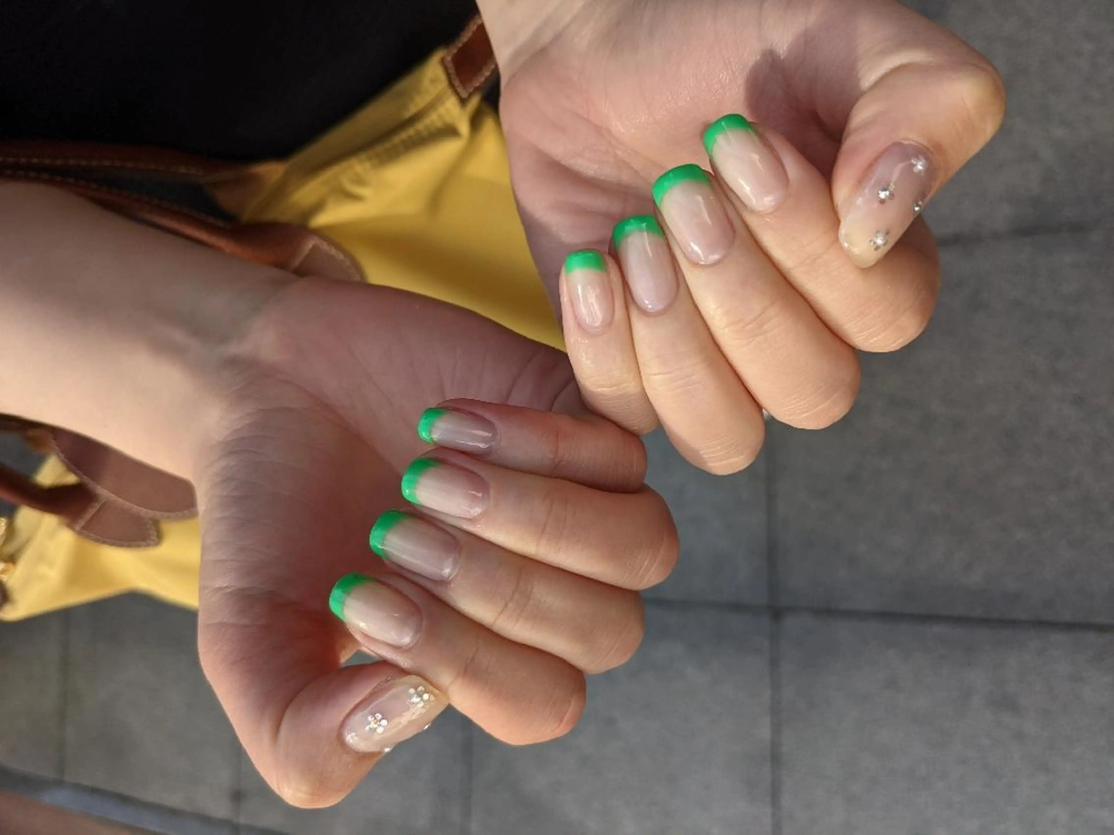 ネイル フレンチネイル グリーン ハンドネイル shimizu yuuのネイルデザイン