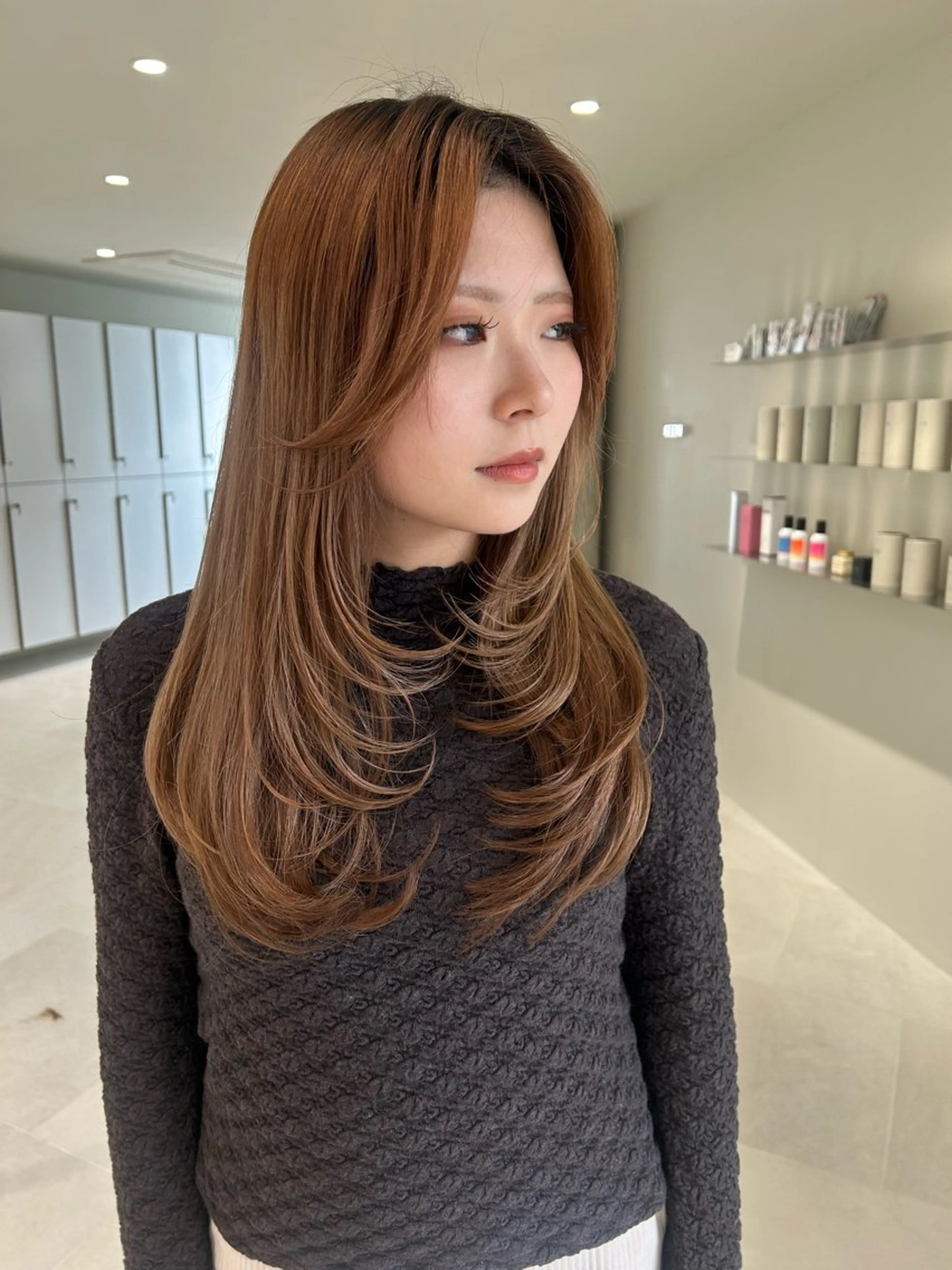 セミロング カラー カット 海外レイヤー /NAGISAのヘアスタイル