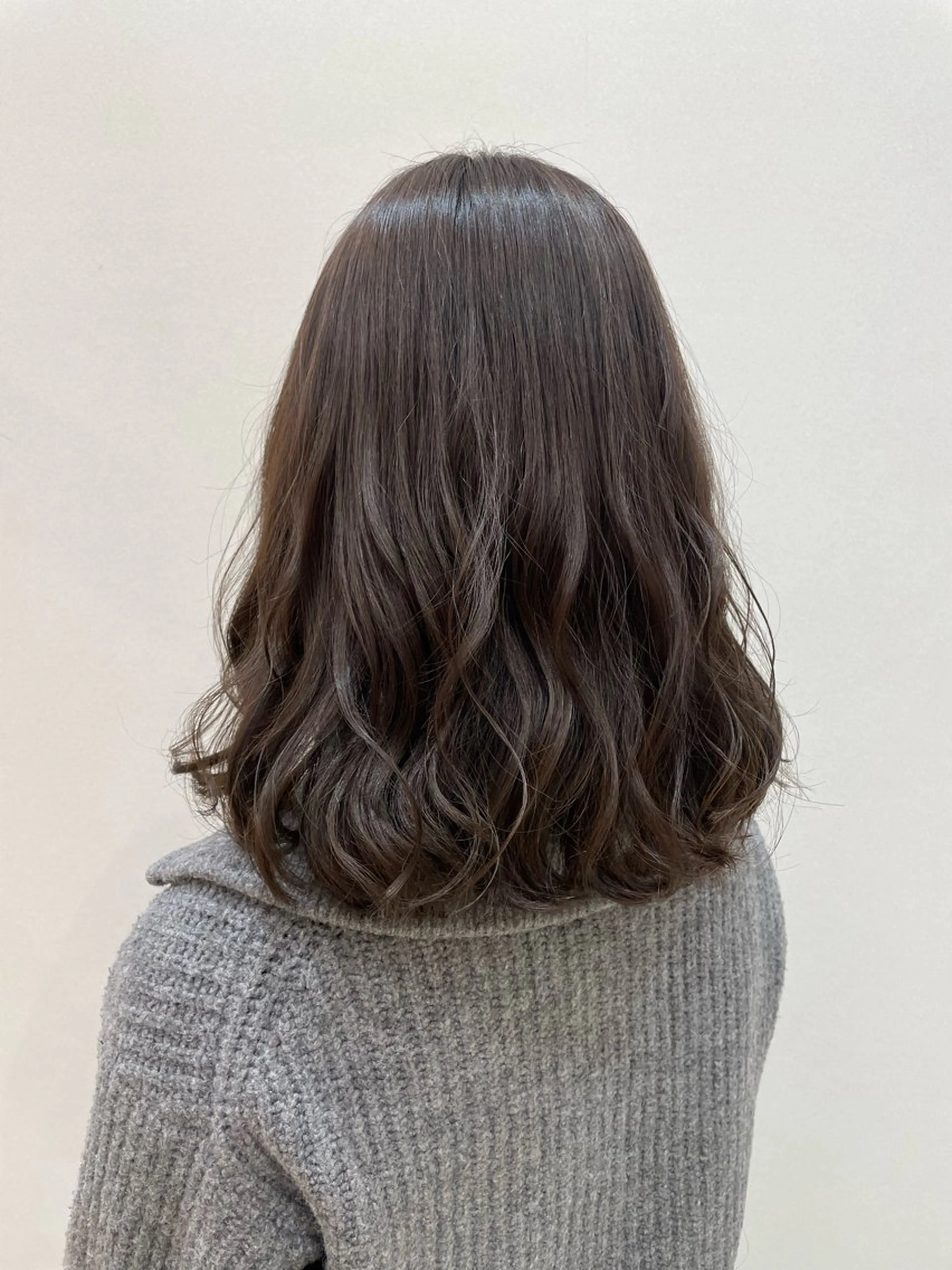 ミディアム カラー ブリーチ グレージュ ブリーチなしカラー ストレート/カラー ゆづきのヘアスタイル