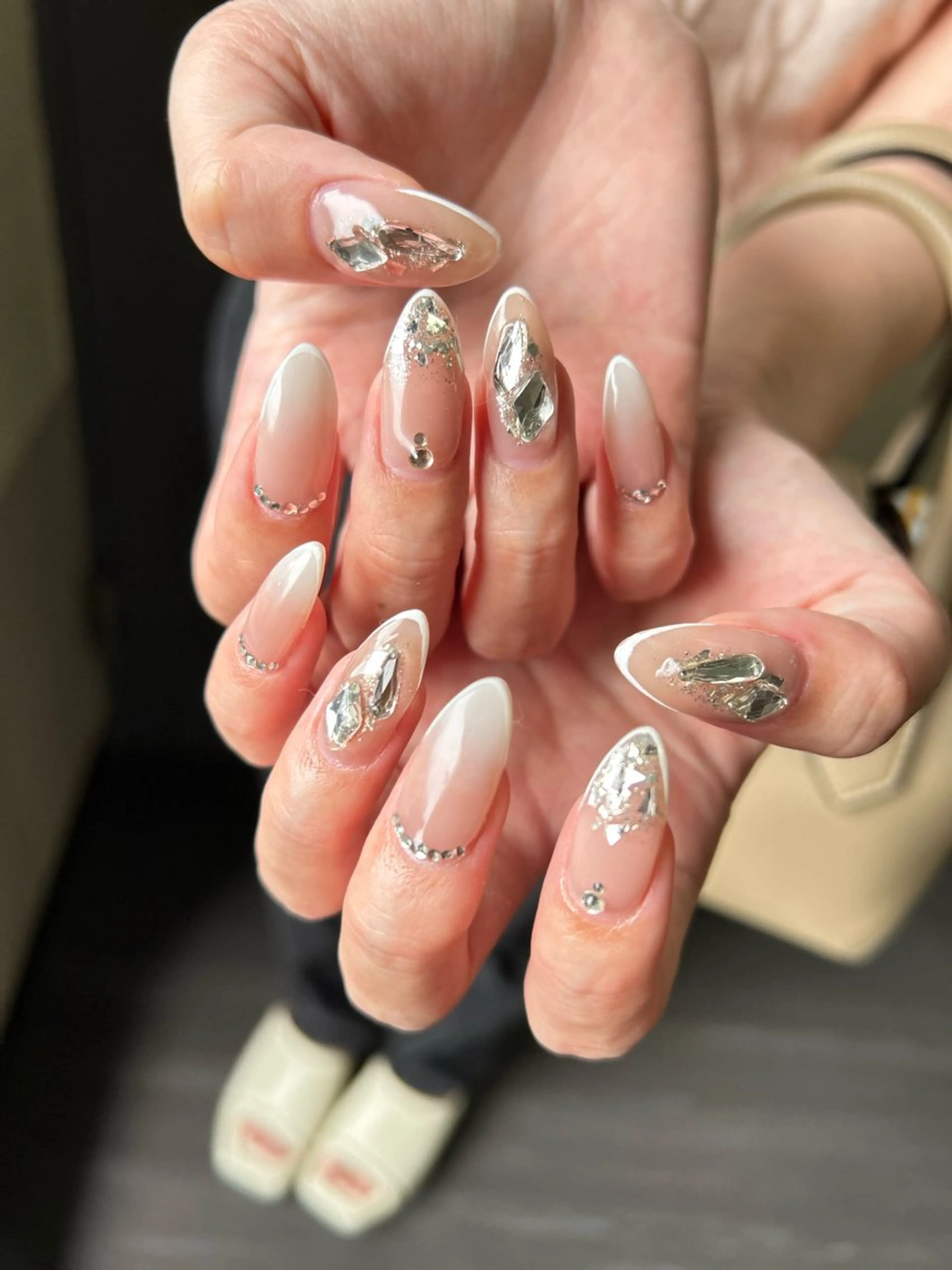 ネイル ハンドネイル フットネイル ✴︎ Delightのネイルデザイン