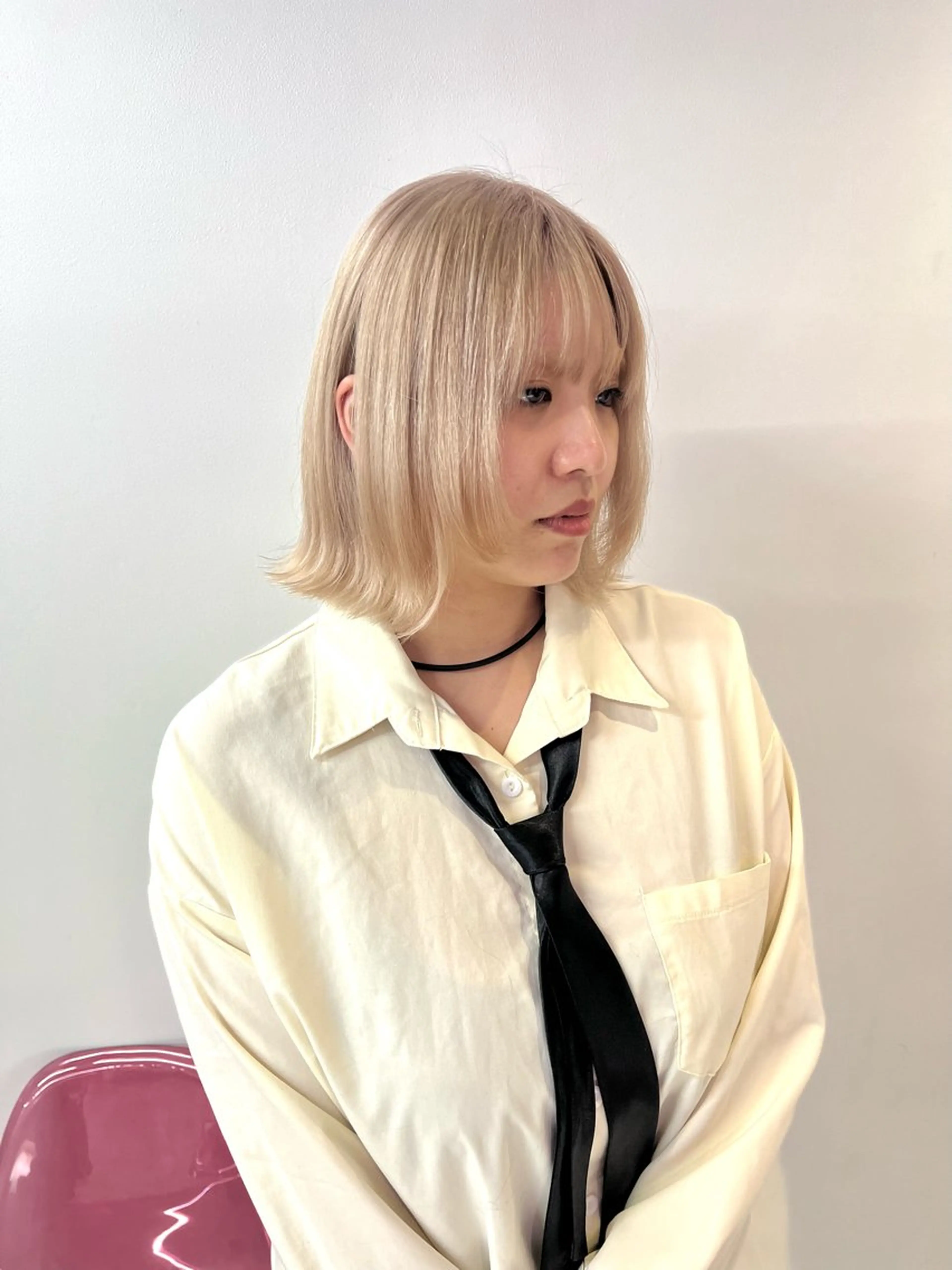 ミディアム カラー ベージュカラー ブリーチ ホワイトベージュ Uno. 本気で ヘアに悩む方へ✨のヘアスタイル