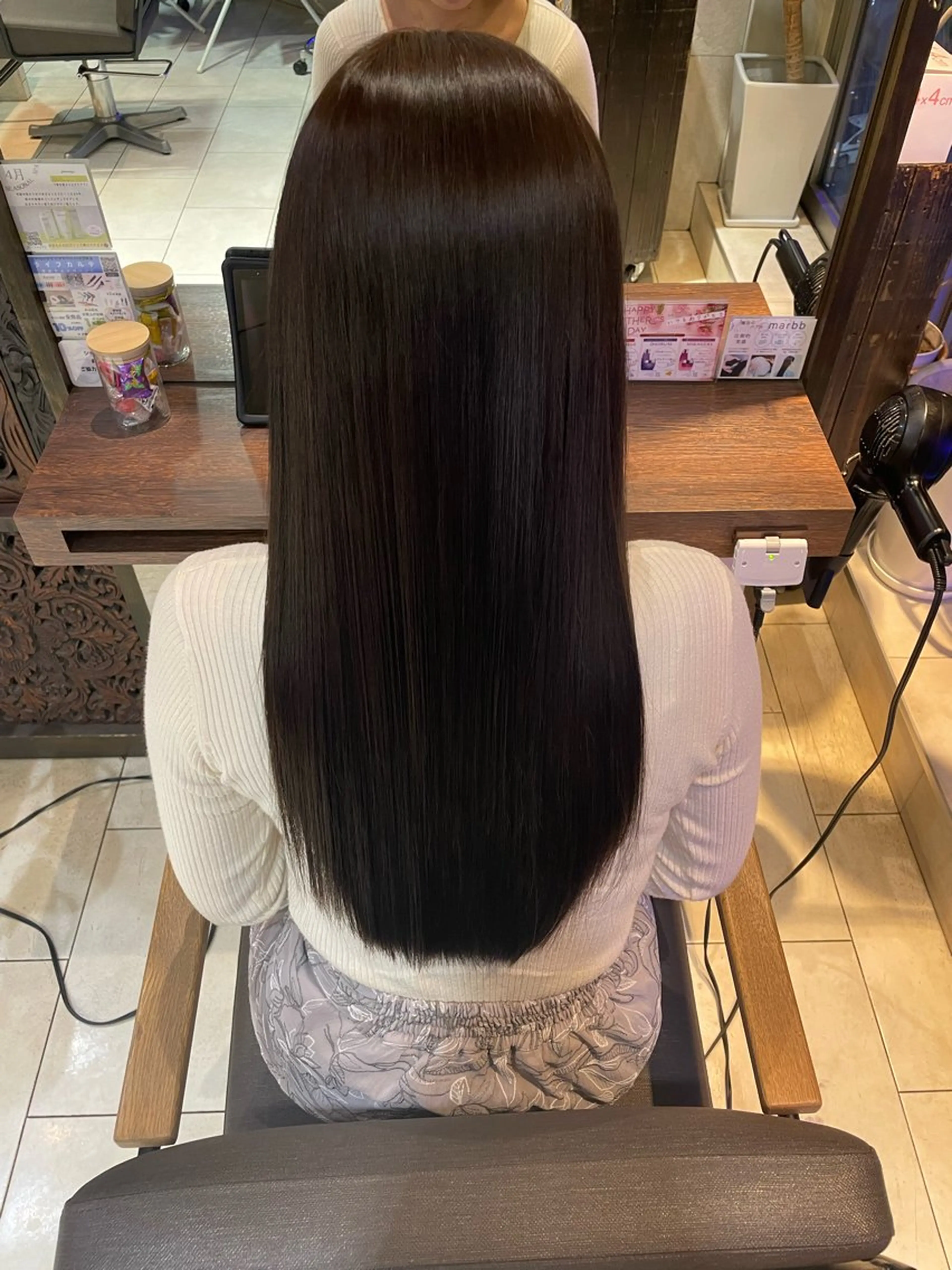 カラー ヘアカラー トリートメント 🦋透明感カラー 🦋🫧愛加のヘアスタイル