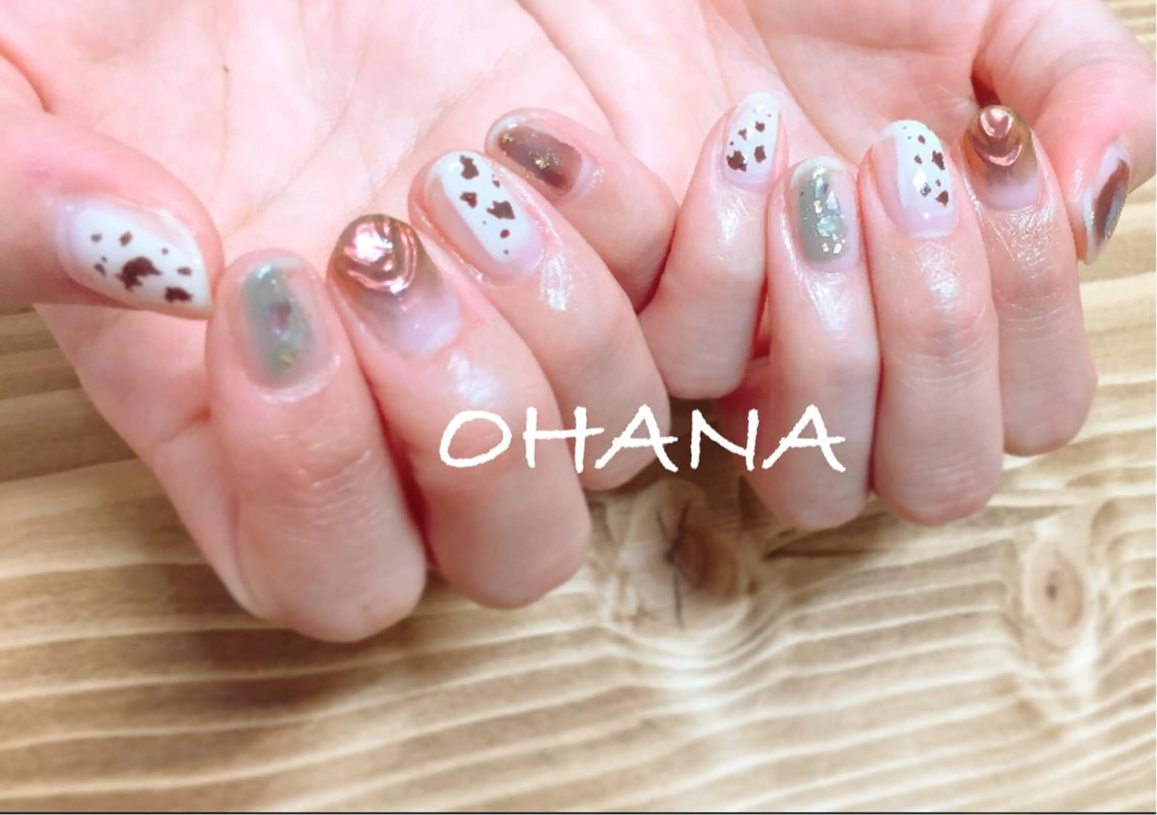 ネイル べっ甲ネイル フットネイル マグネットネイル ミラーネイル ニュアンスネイル nailroom OHANA所属・nailroom OHANA🌴のネイルデザイン