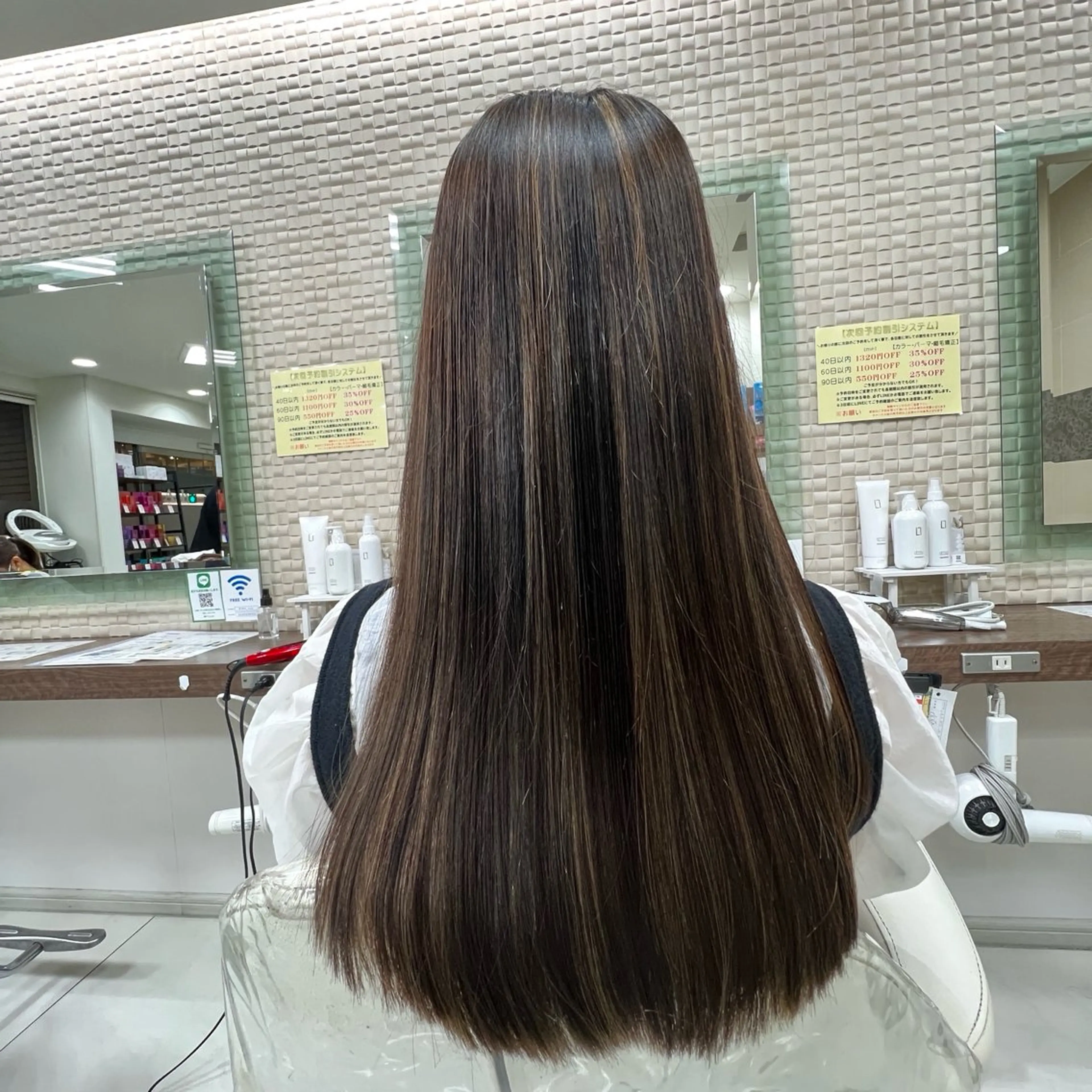 ロング 縮毛矯正 松下 汐里のヘアスタイル