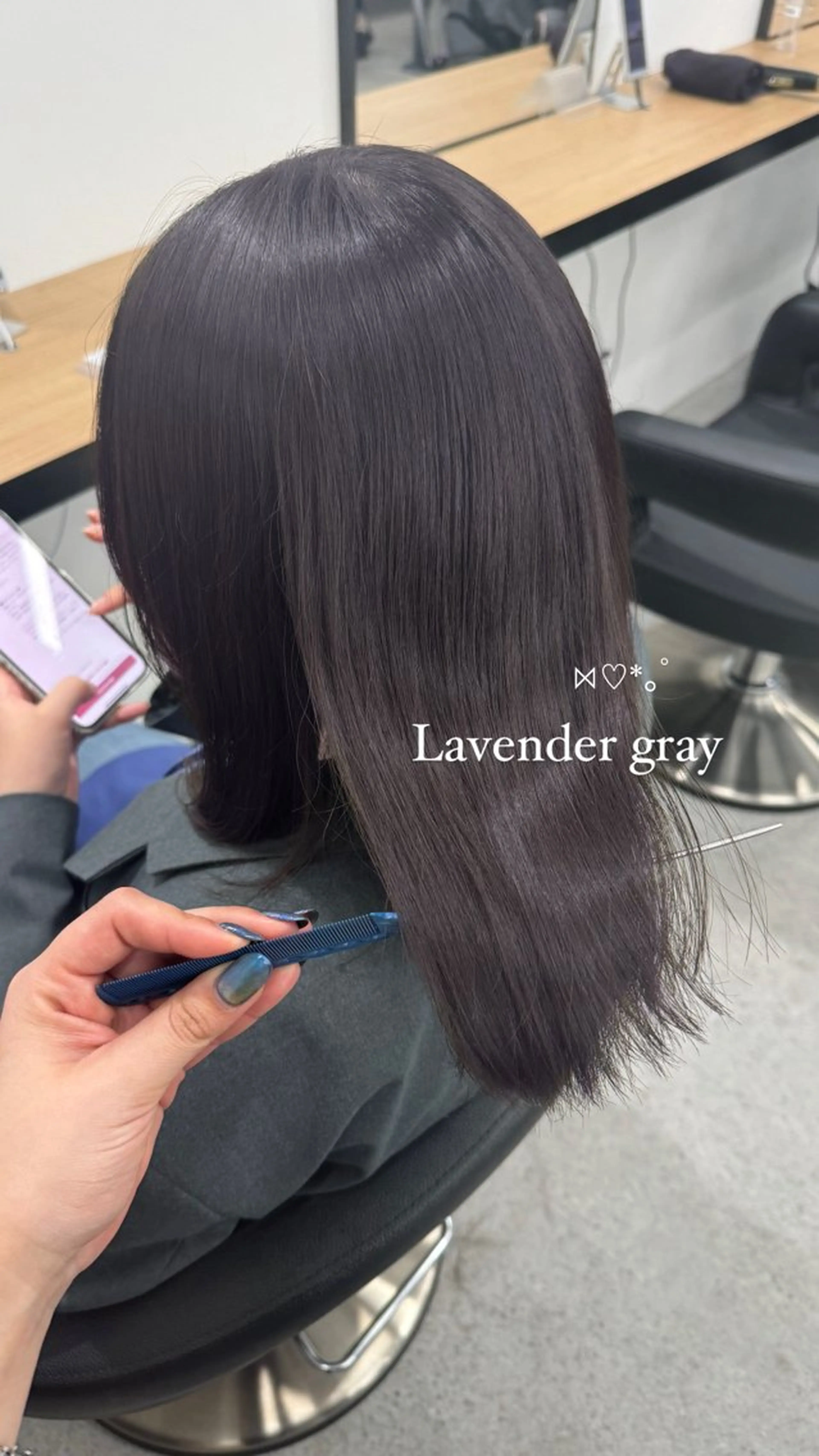 ミディアム カラー 暗髪🩶ラベンダー/ ブルー/ユウナ🤍のヘアスタイル