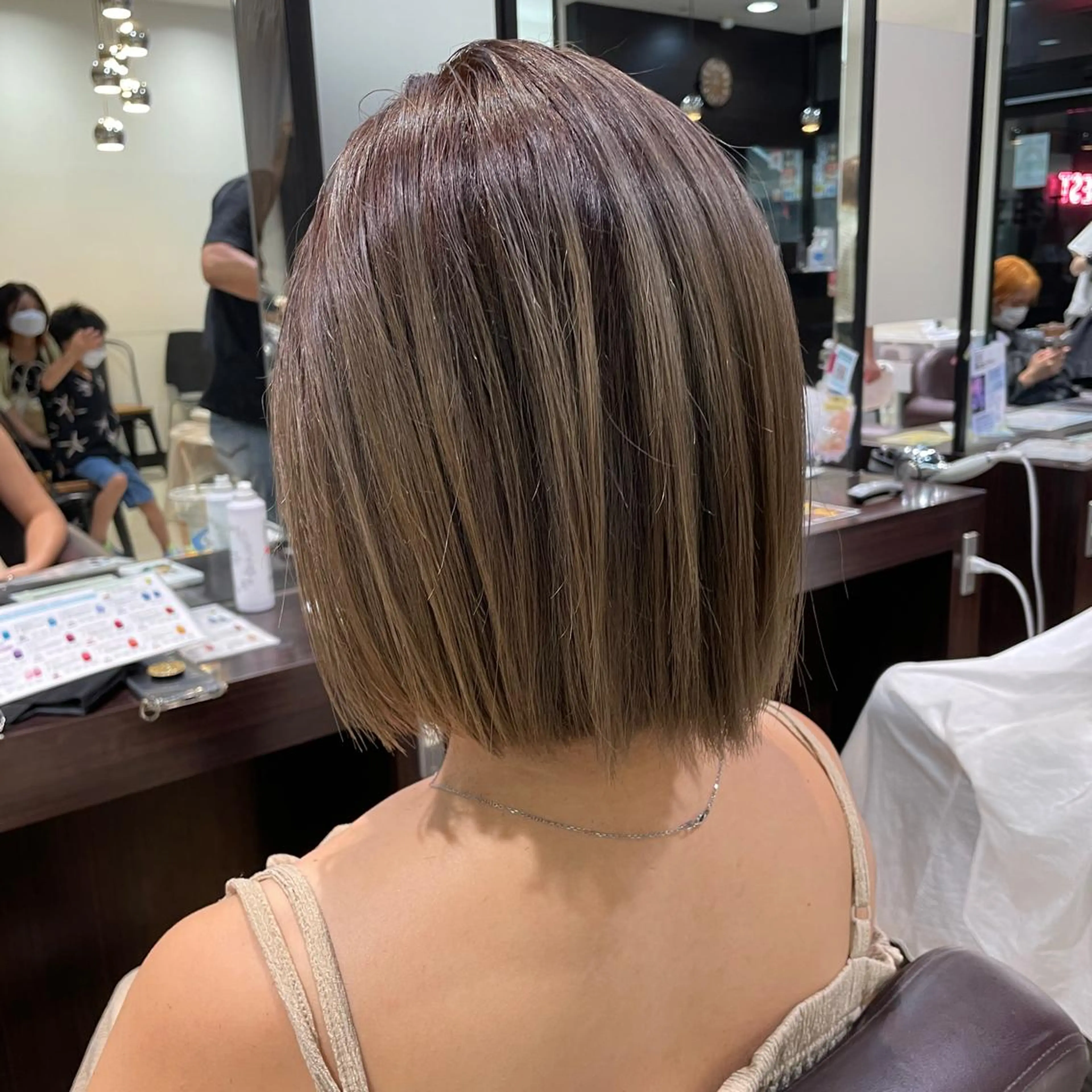 ショート カラー ブリーチ 伸ばしかけ 髪質改善 トリートメント AMI ウルフパーマ/メンズのヘアスタイル