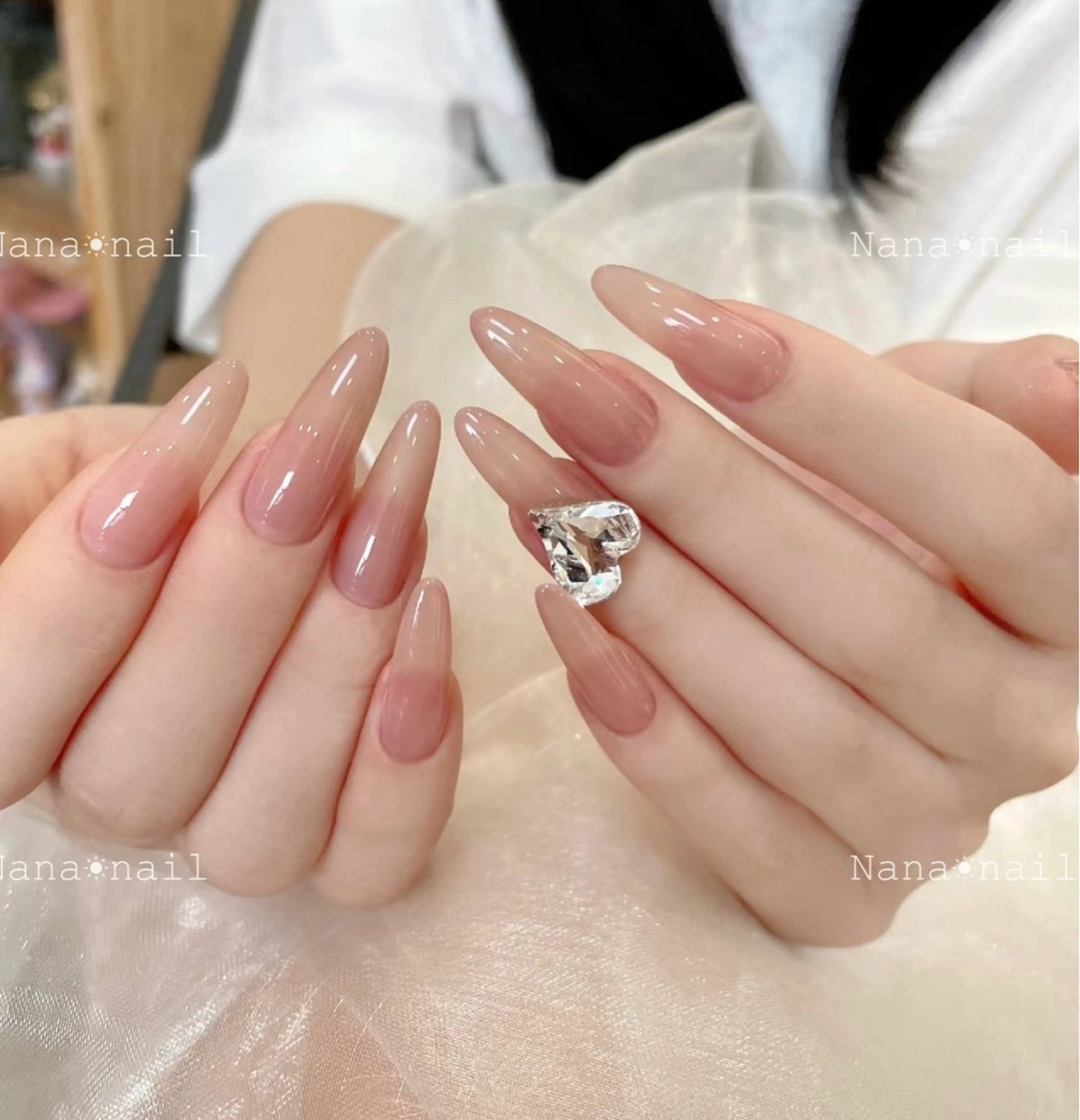 人気🌿❣️ チップ長さだしチーク/ラメグラネイル(透明リボン🎀2個)の写真