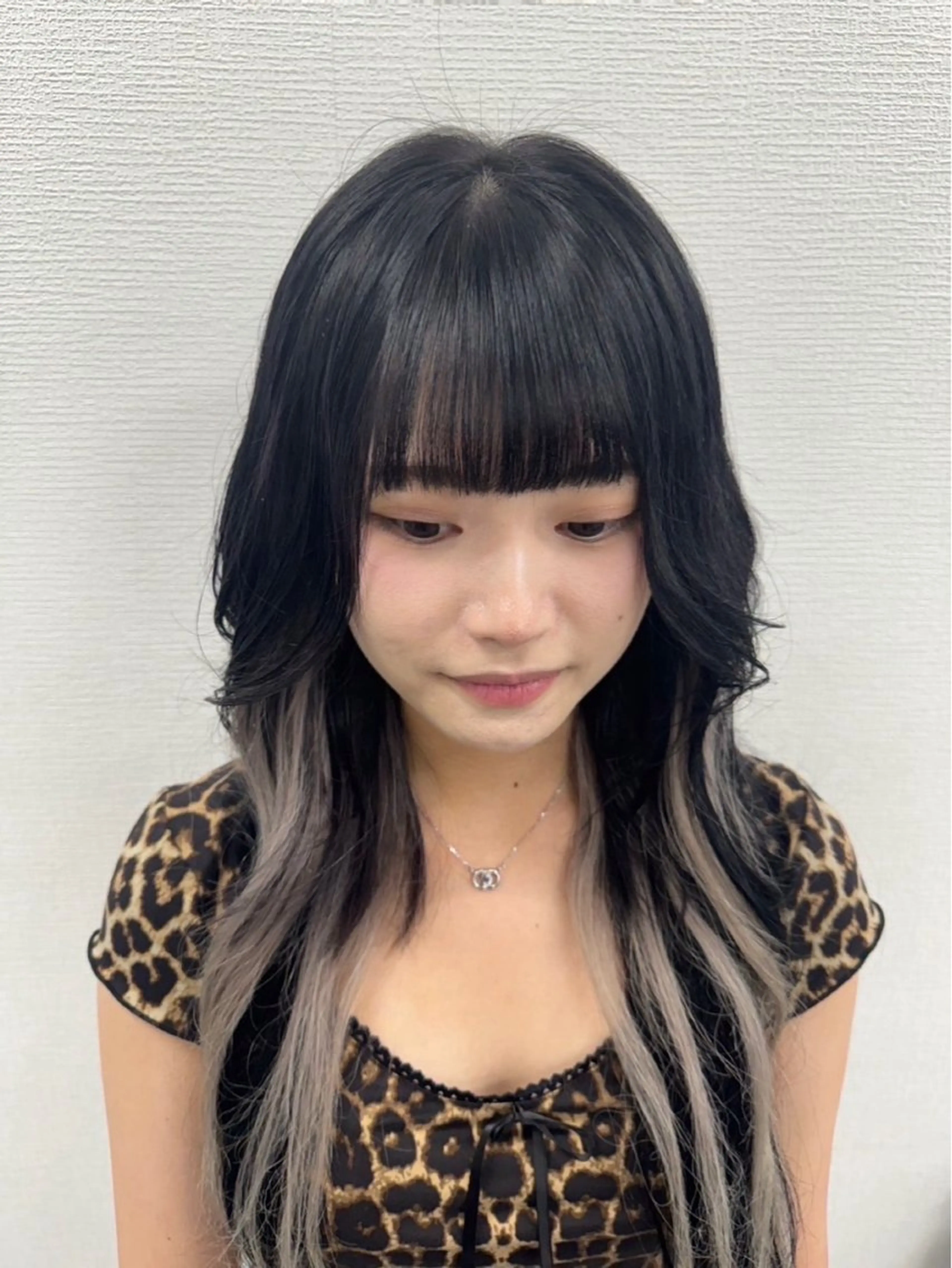 ロング カラー ヘアアレンジ 韓国レイヤーカット /韓国トレンドカラーのヘアスタイル