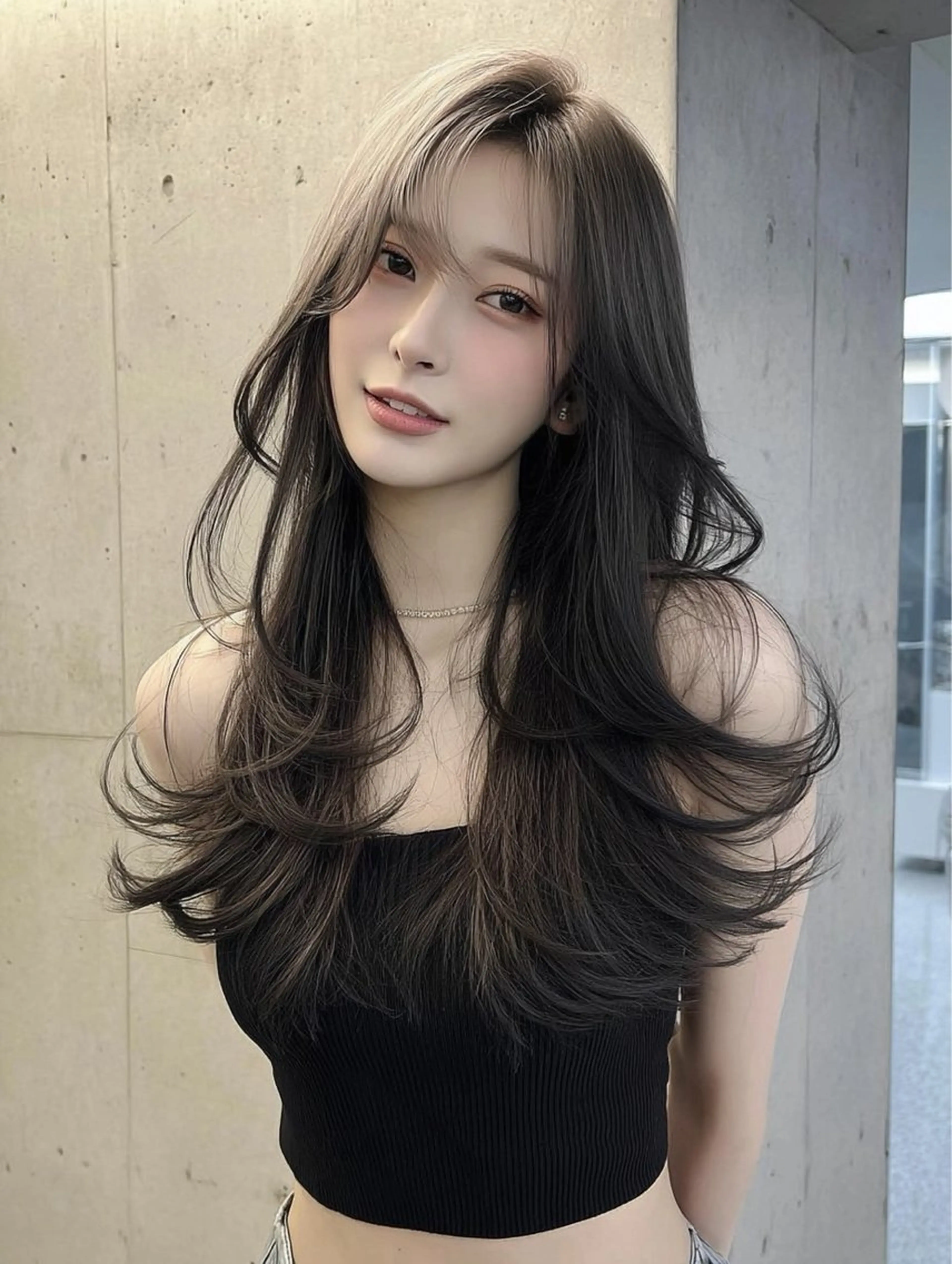 ロング みなみ/盛れる顔周り /マツエク/透明感のヘアスタイル