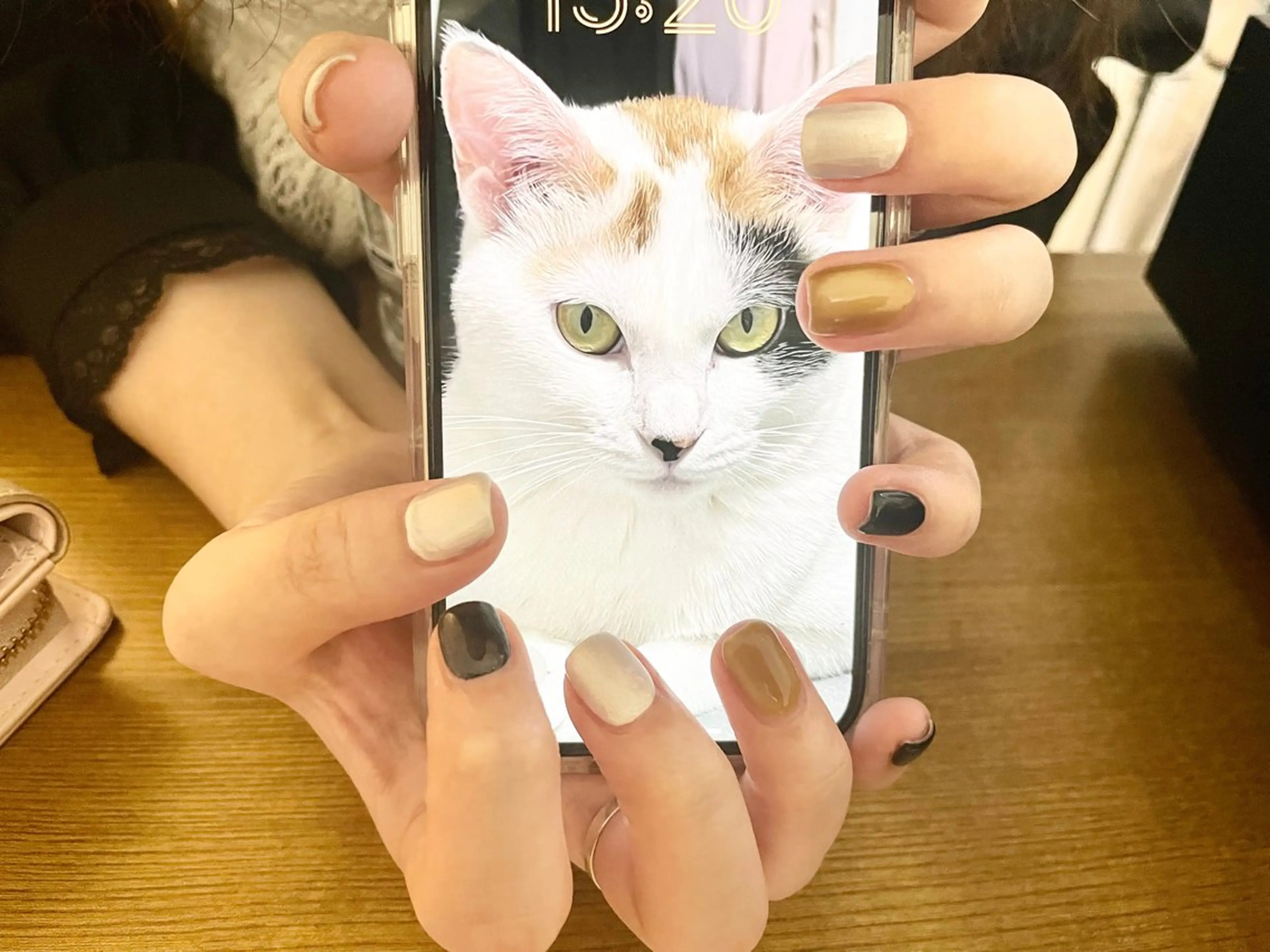 ネイル ハンドネイル 楊 蓉のネイルデザイン