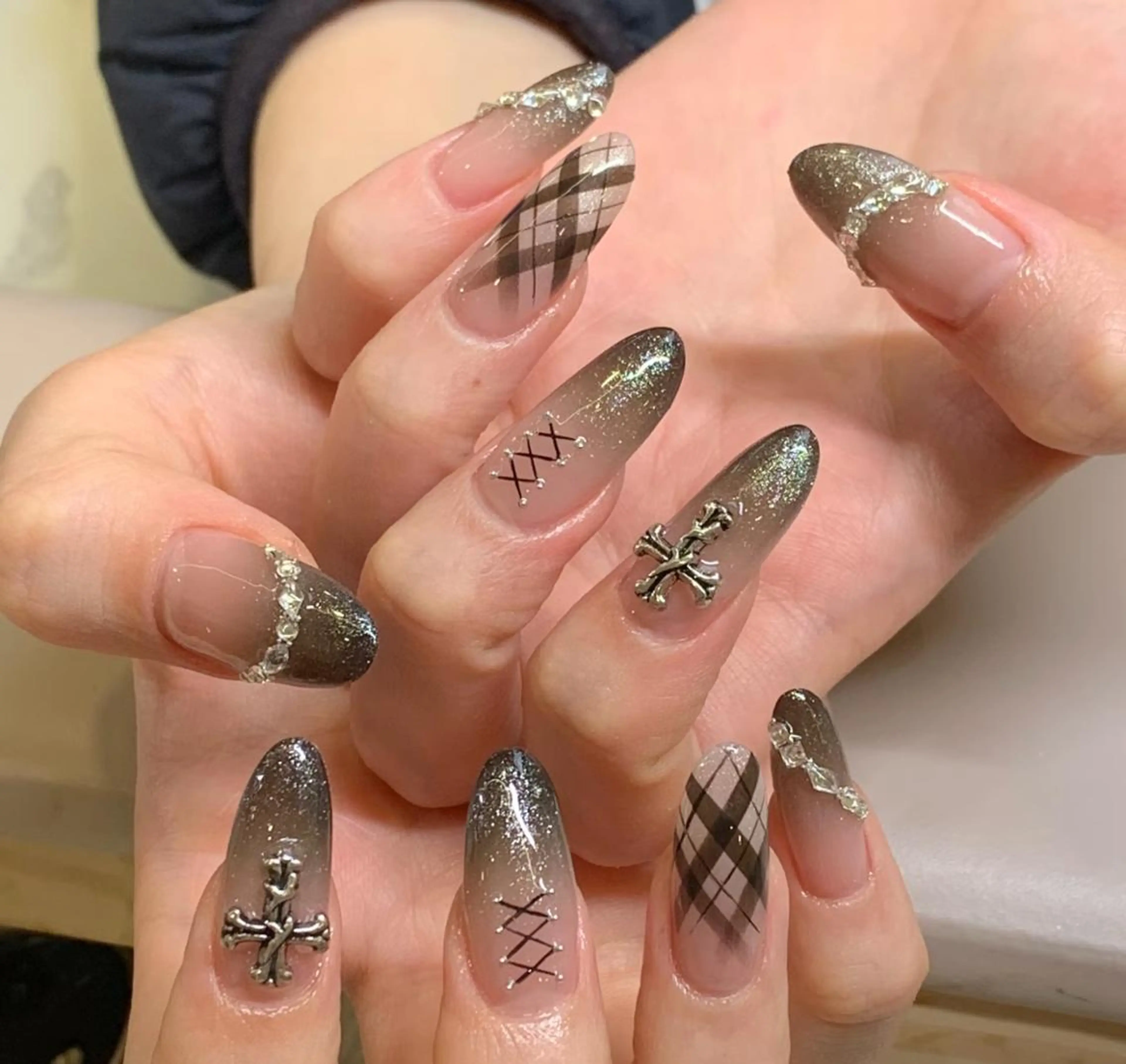 ネイル ハンドネイル 🎀 NaNa_nailのネイルデザイン