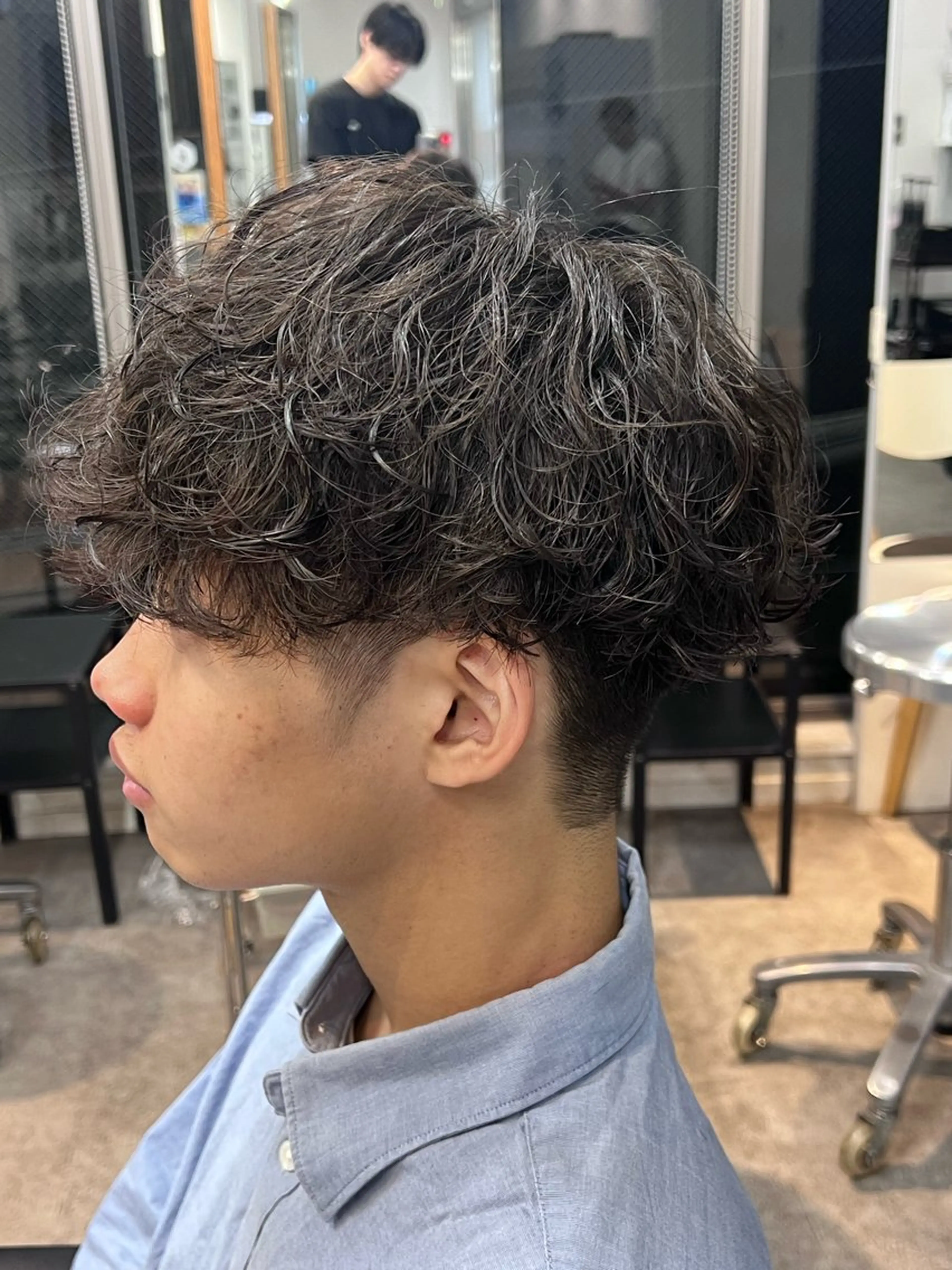 パーマ メンズ メンズパーマ ツイストスパイラルパーマ 波巻きパーマ スパイラルパーマ 原宿 無料カット fifth イノウエのヘアスタイル