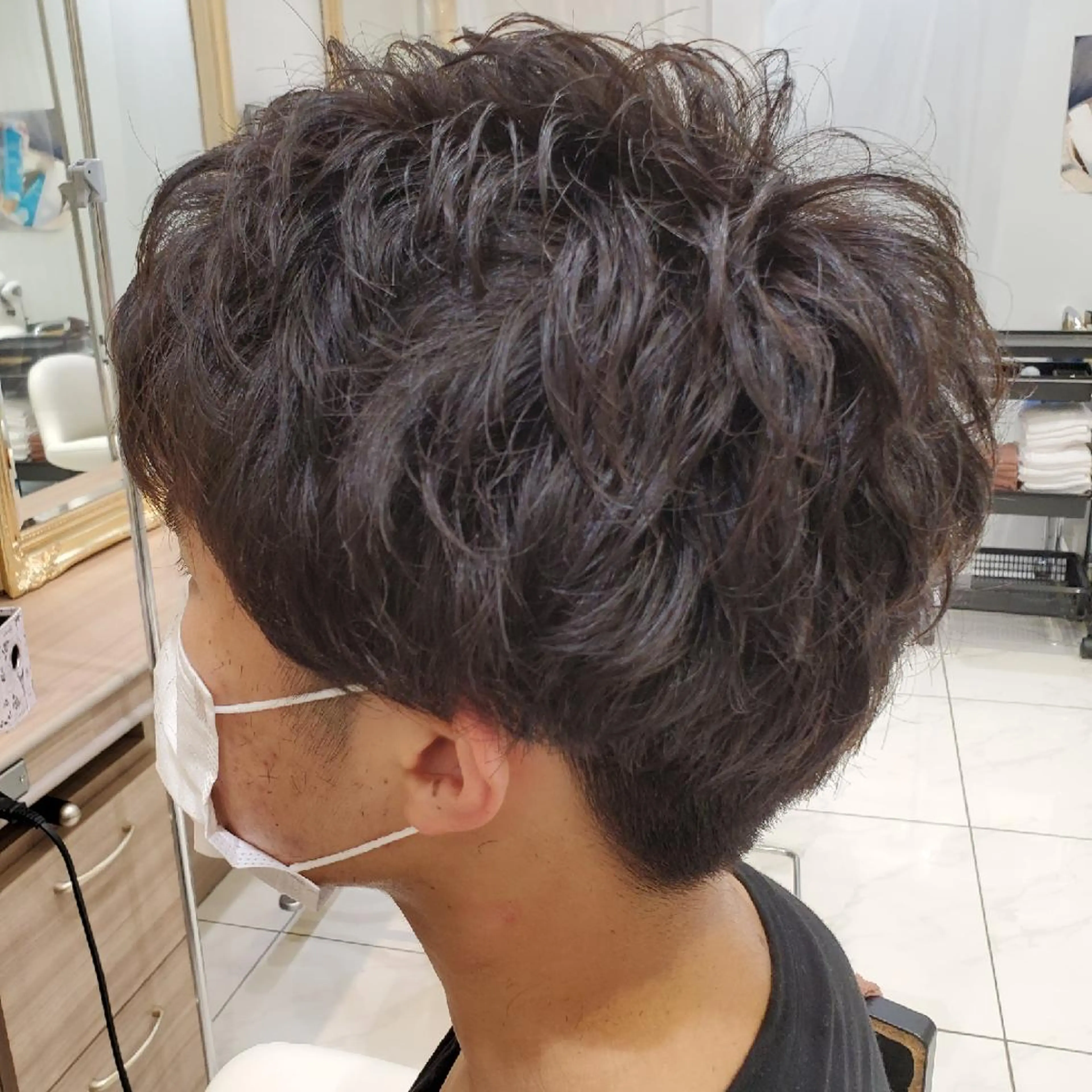 ショート カット パーマ 鶴見で縮毛矯正なら 田中 瞬のヘアスタイル