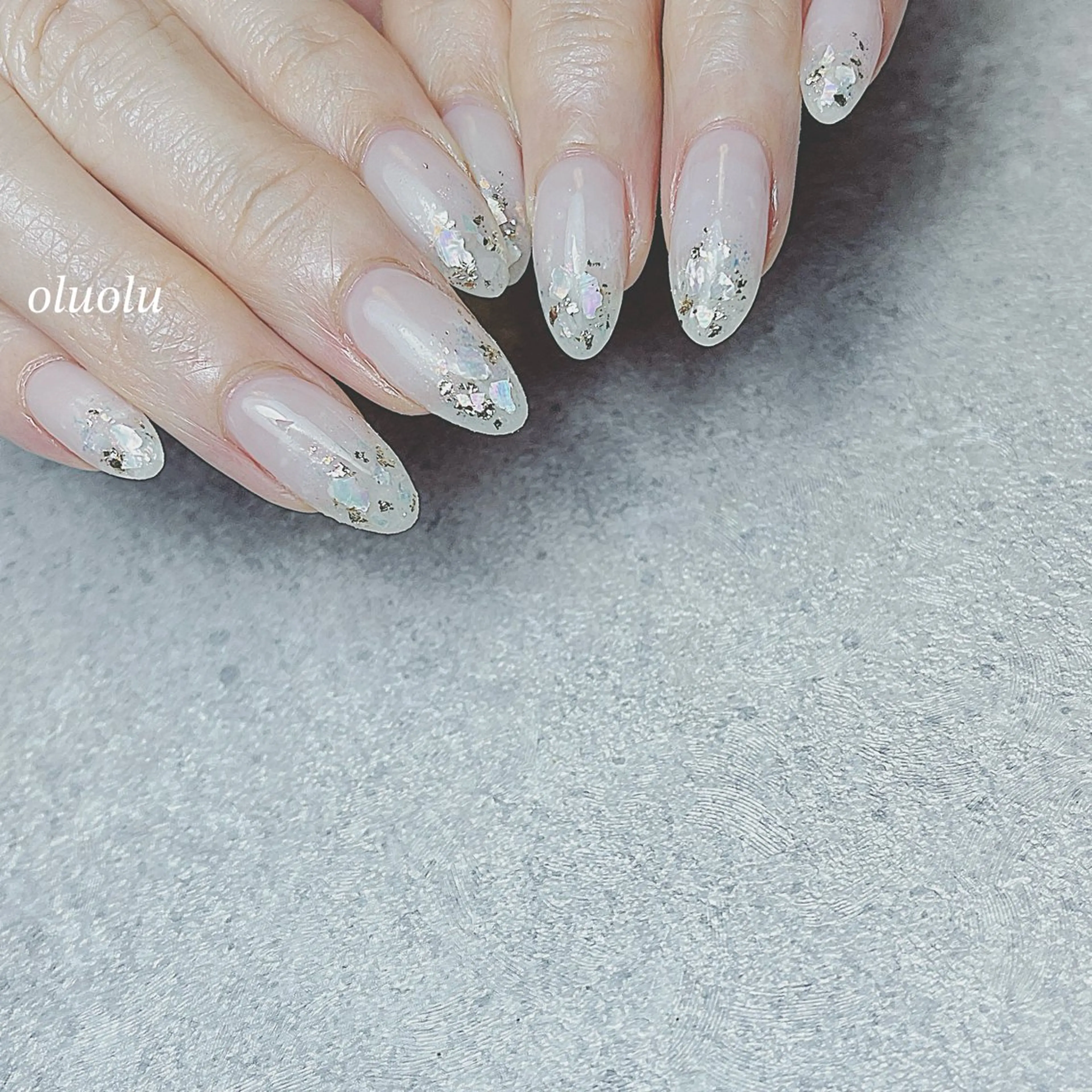 ネイル アートネイル ニュアンスネイル 夏ネイル ホワイト ハンドネイル 大村 紬華のネイルデザイン