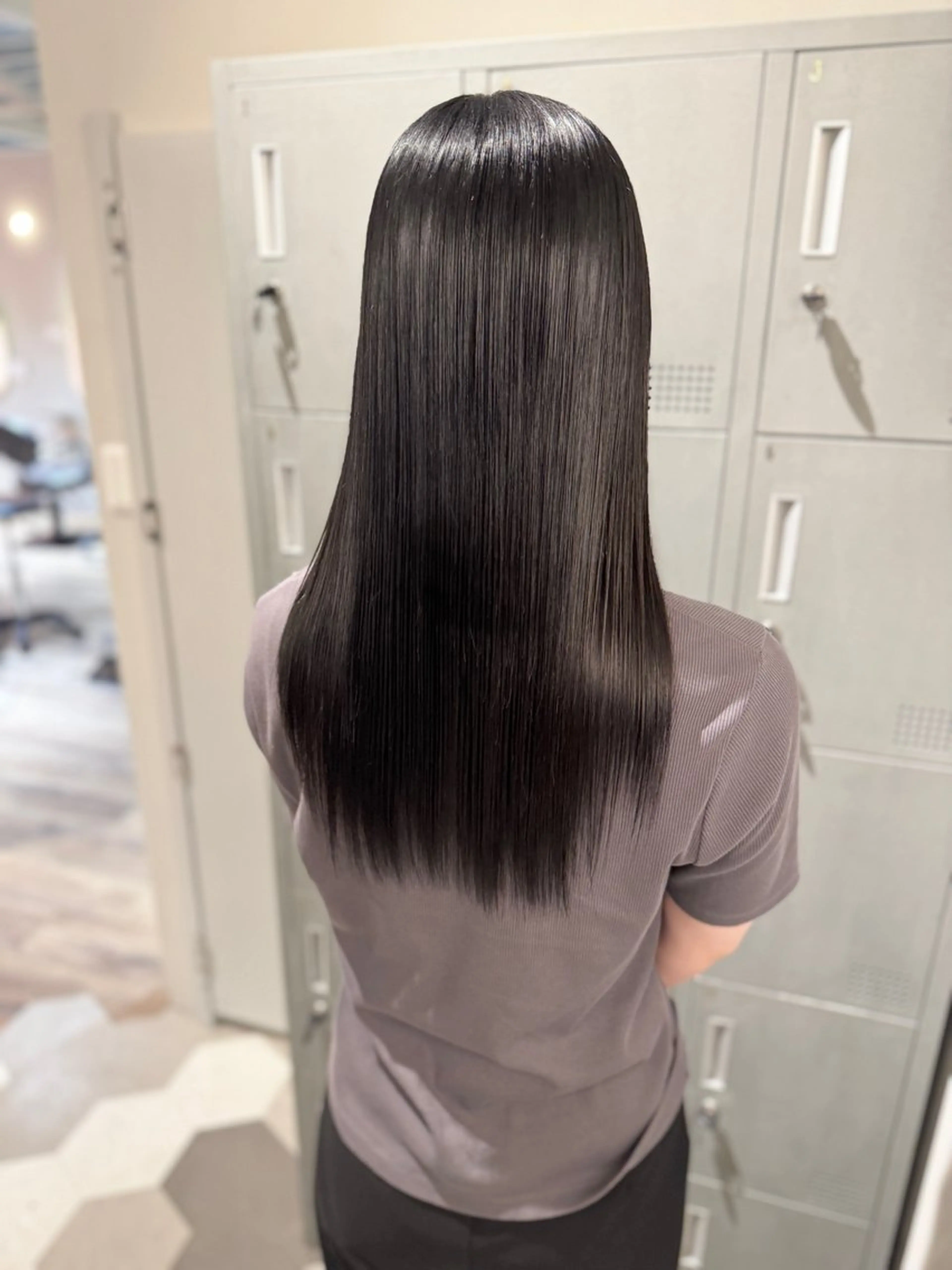 セミロング 縮毛矯正 【天満1艶髪】潤艶/ 髪質改善🌹釣本竜哉のヘアスタイル