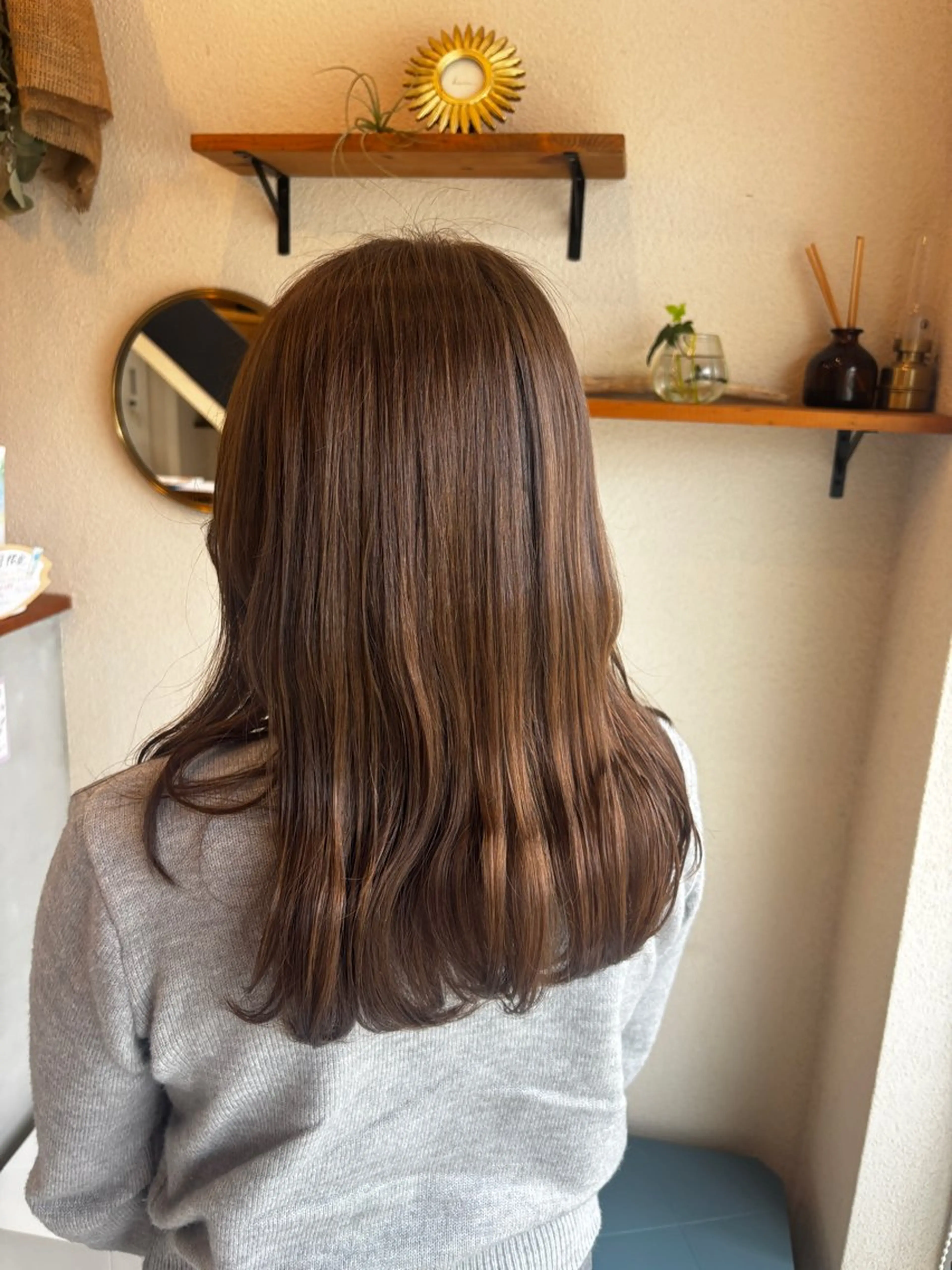 カラー ベージュカラー ブリーチ ダブルカラー ブリーチなしカラー オリーブベージュ ヘアカラー 加納 望玖のヘアスタイル