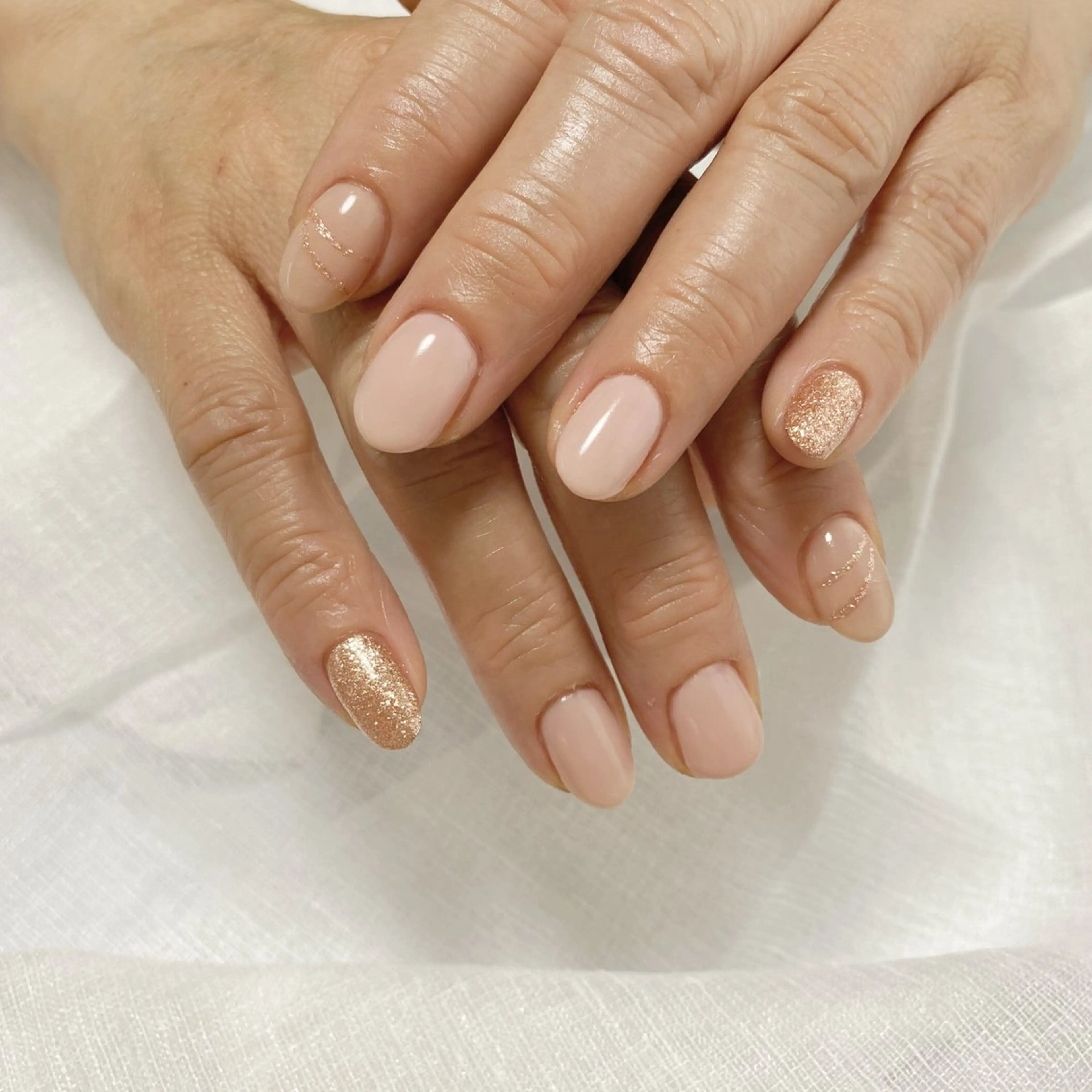 ネイル ラメ(グリッター) ワンカラーネイル シンプルネイル ハンドネイル 上野 杏菜のネイルデザイン