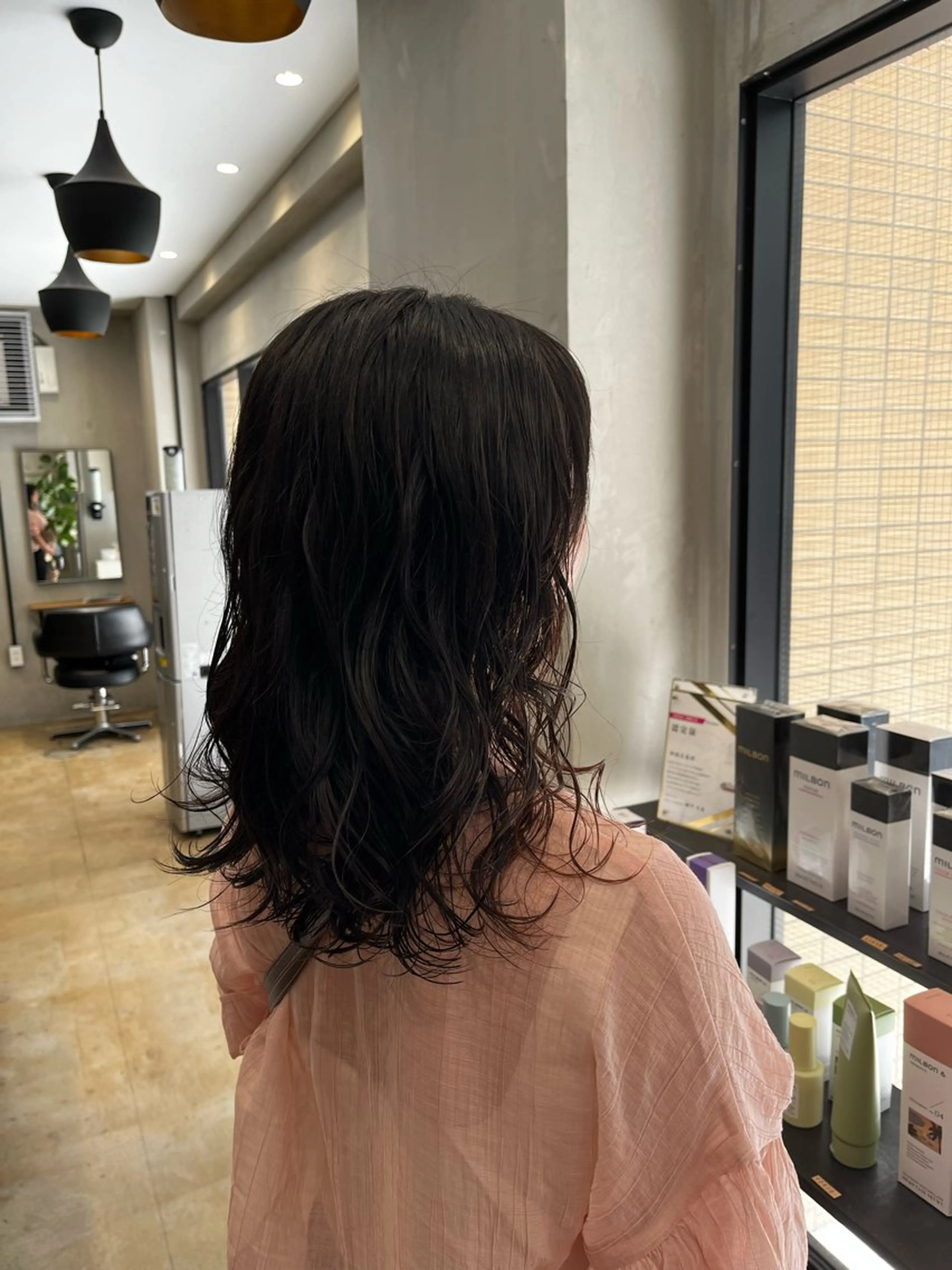 セミロング セミロングパーマ カット パーマ まみ/レイヤーカット /暖色カラーのヘアスタイル