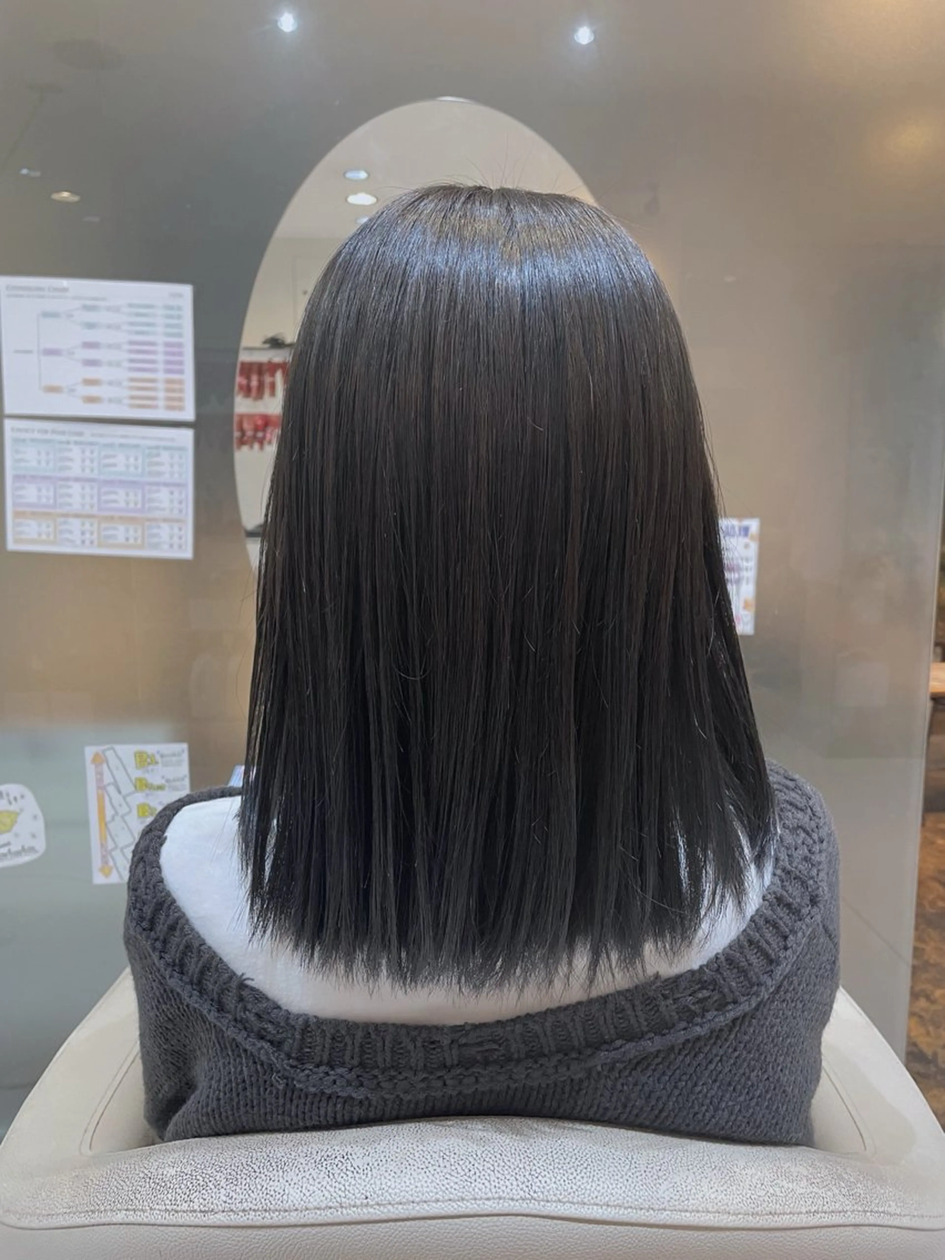 ミディアム un knownのヘアスタイル