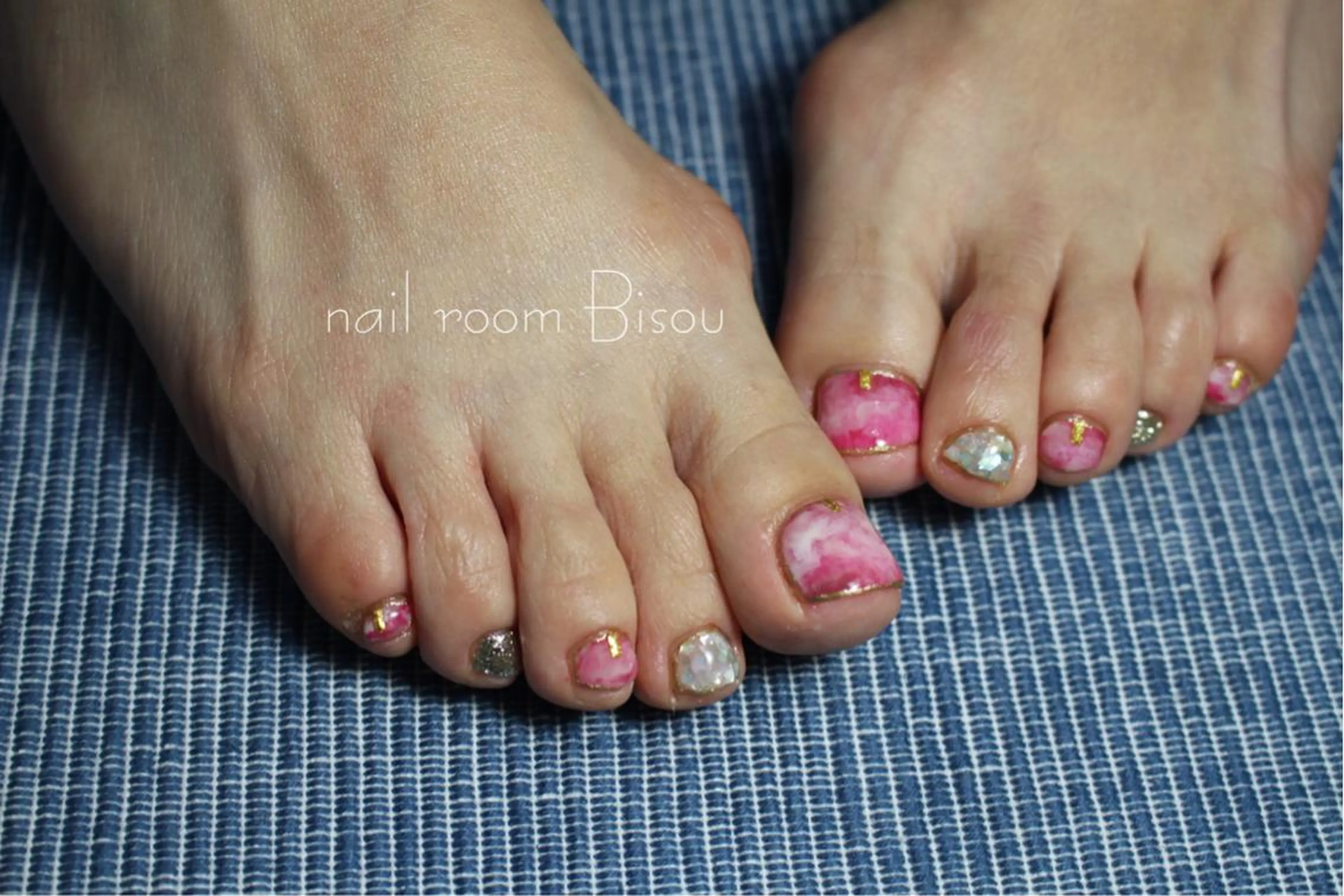 オススメ♡足裏ケア付き！！ペディキュアプラス足裏ケア
午前10時〜
午後13時〜の写真