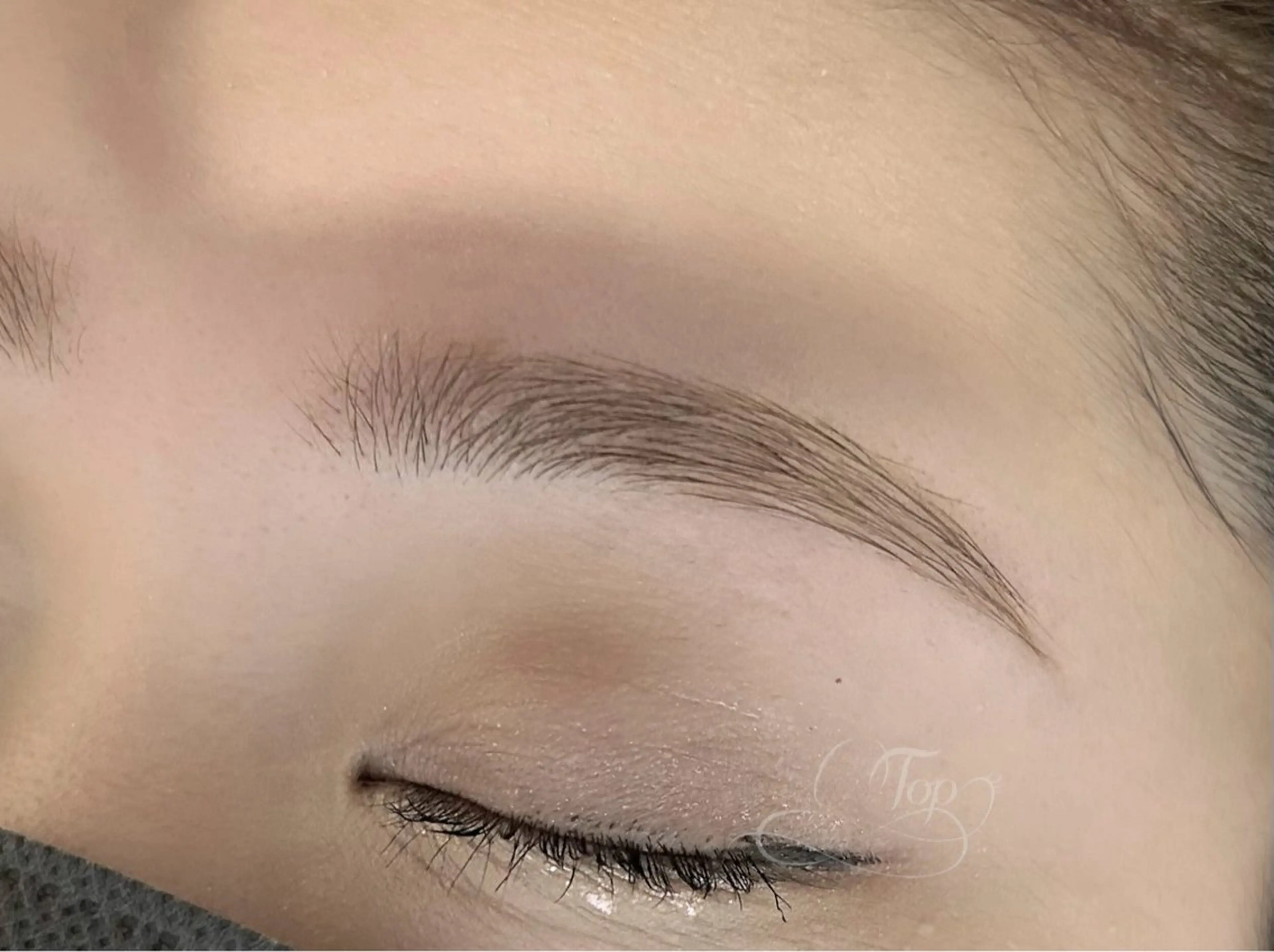 アイブロウ TOP町田 akaneの眉毛・アイブロウイメージ