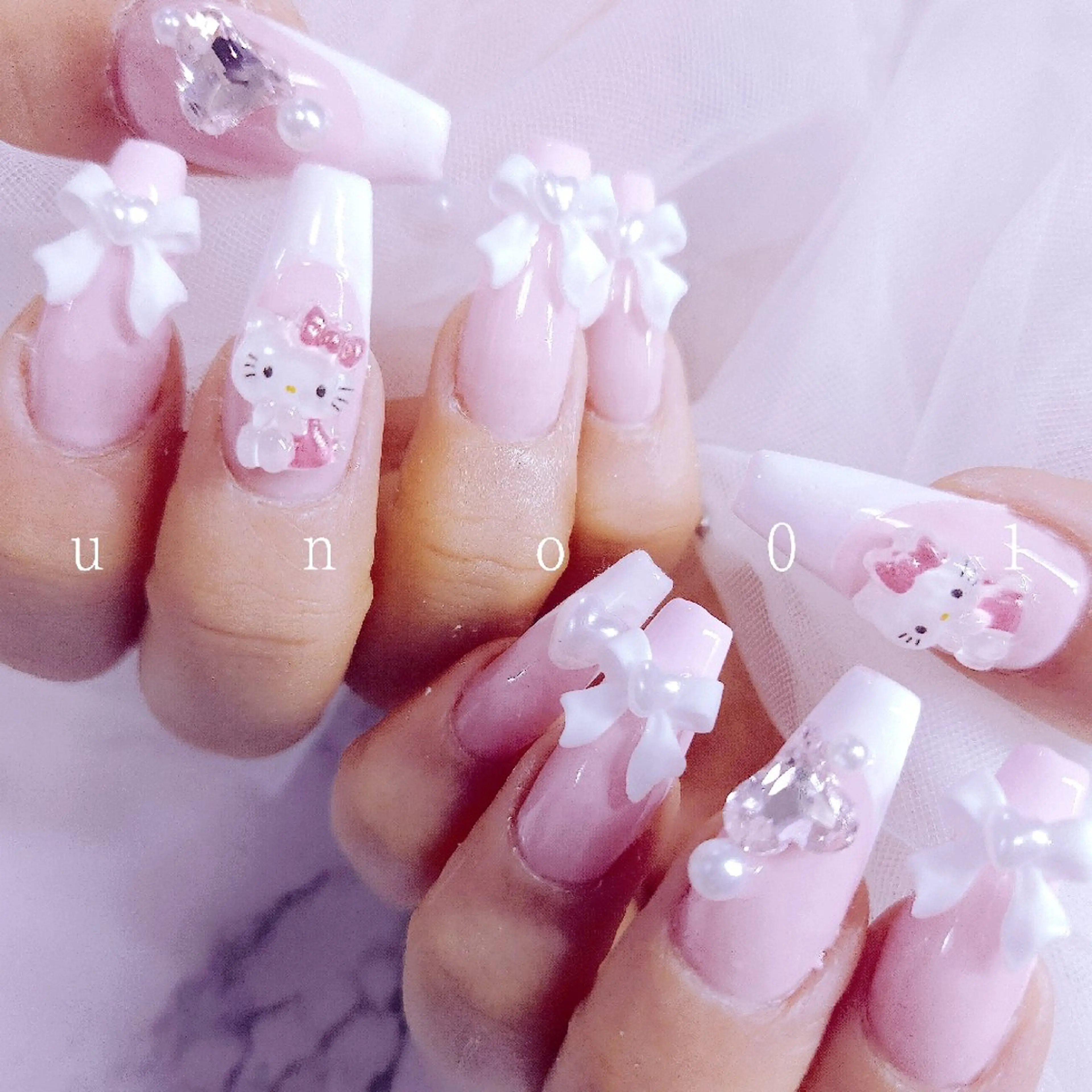 ネイル ネイルチップ ハンドネイル 梅田🦄中崎町🩵 u n o 0 1のネイルデザイン