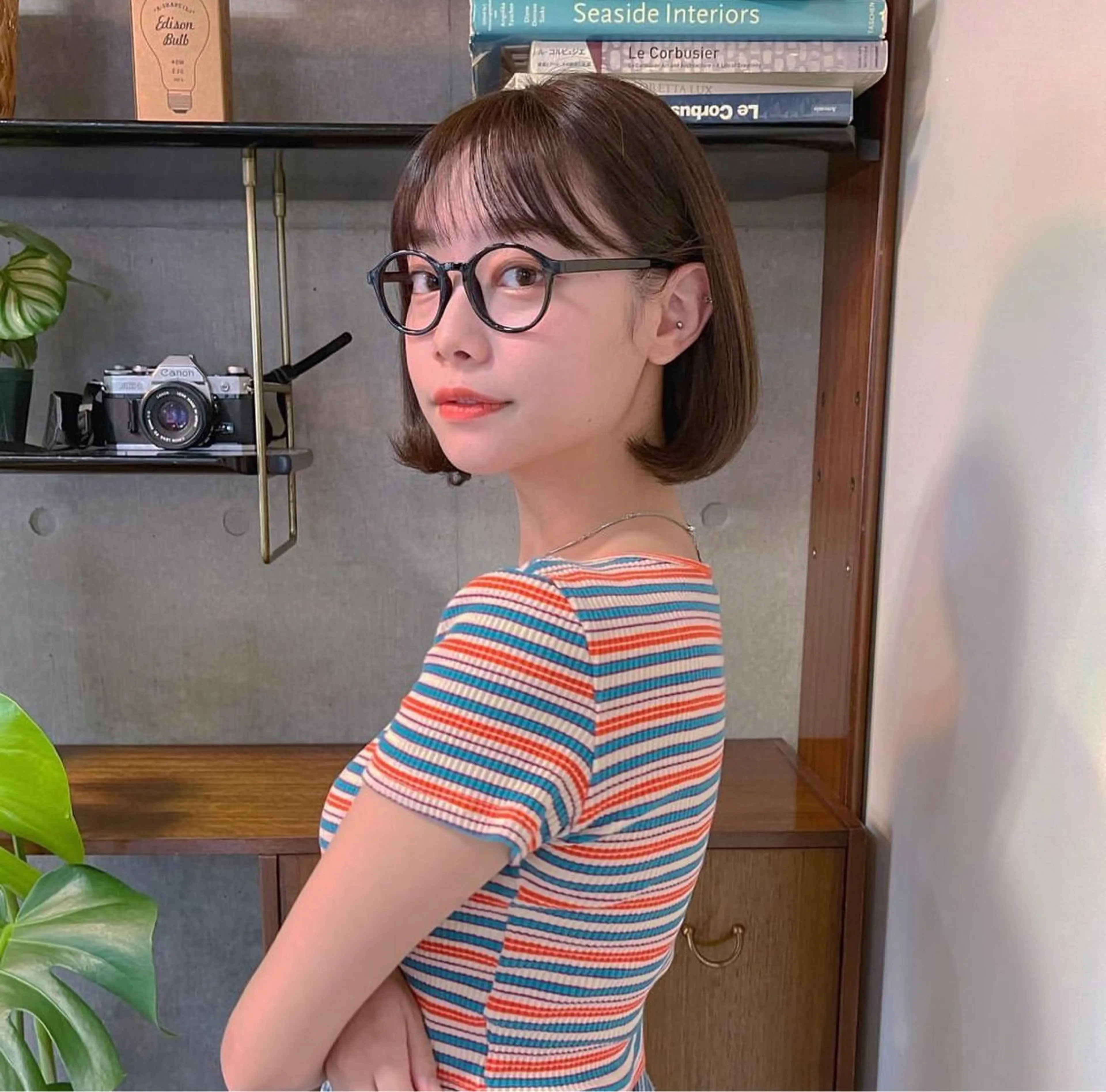 ショート カラー ブラウンカラー ナチュラルブラウン ヘアカラー 韓国ボブ/ハッシュ カットKIRAのヘアスタイル