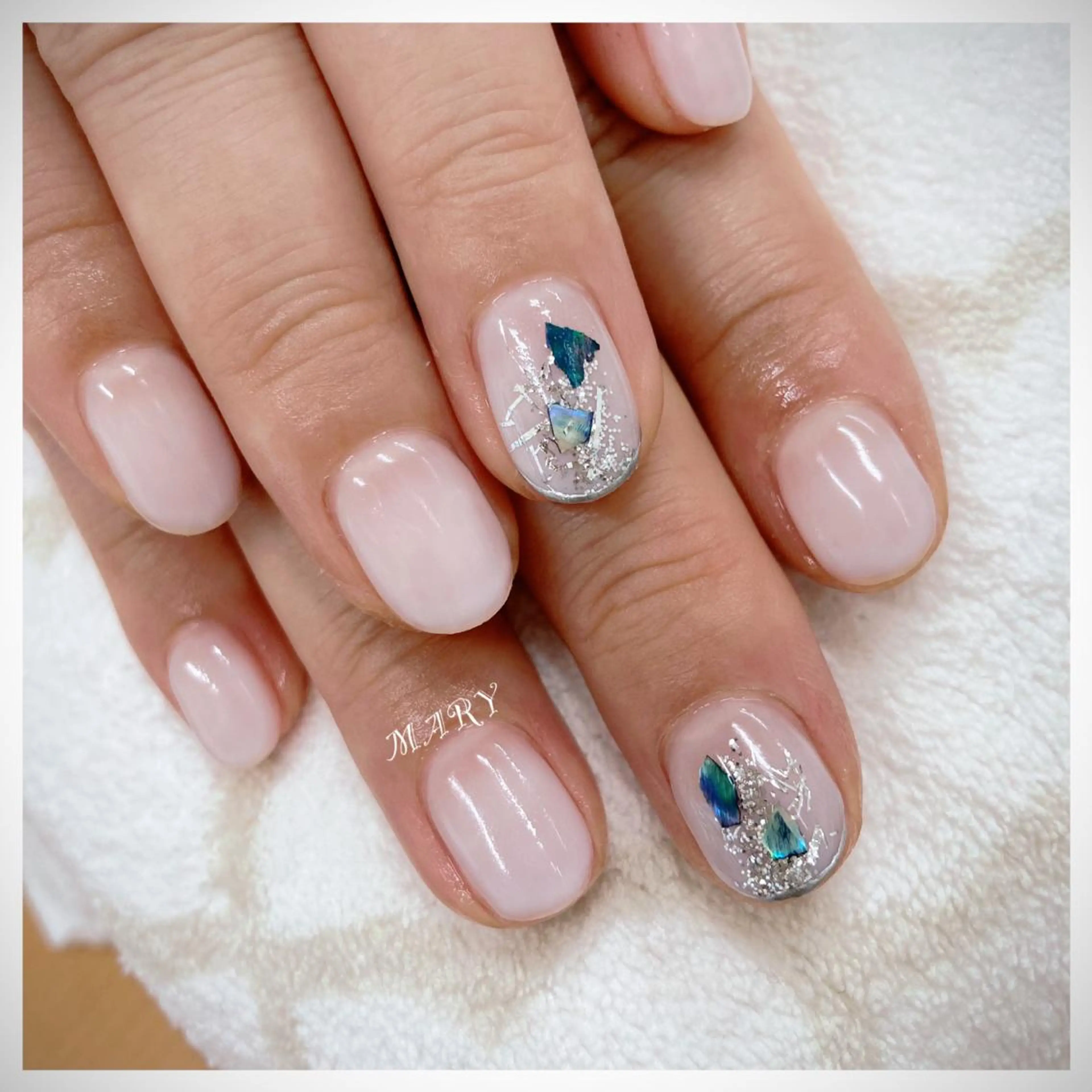 ネイル グラデーション ニュアンスネイル オフィスネイル ショートネイル シンプルネイル Mary nail .narumiのネイルデザイン