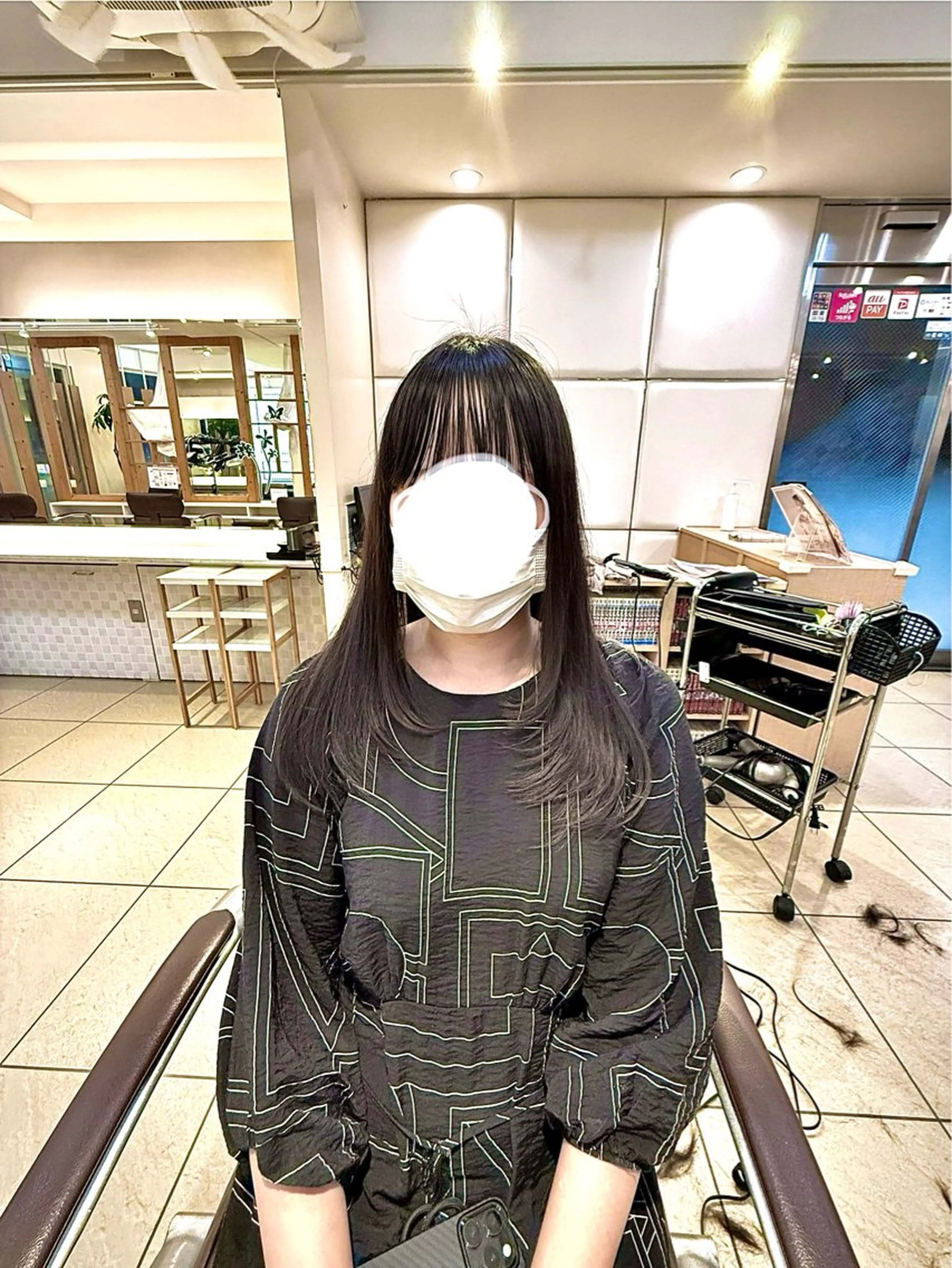 ロング ロングレイヤー レイヤーカット ロング 青山 光のヘアスタイル