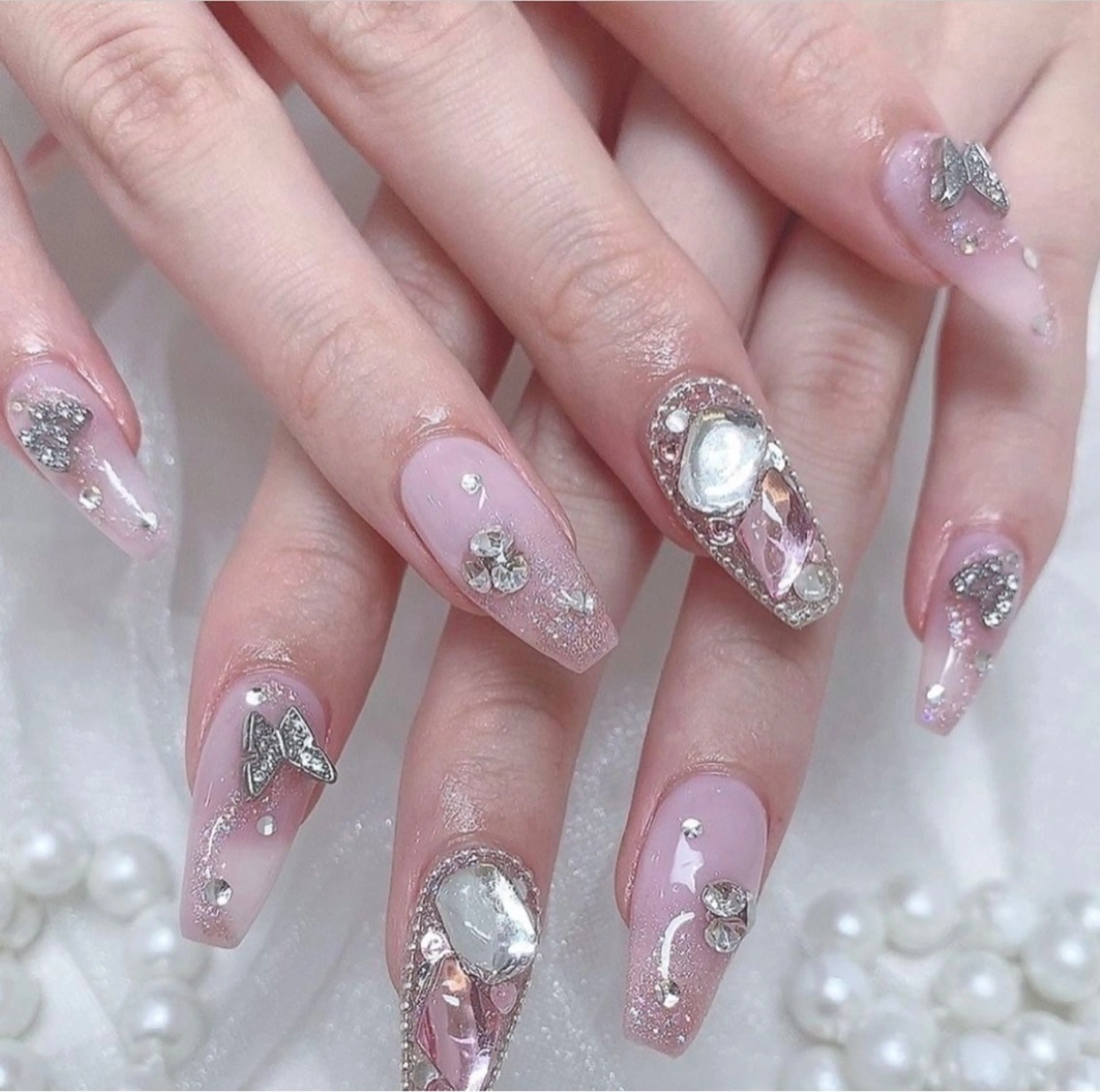 ネイル オーロラネイル クリアネイル フラッシュネイル ジェルネイル グラデーション ハンドネイル Amee Nail Salonのネイルデザイン