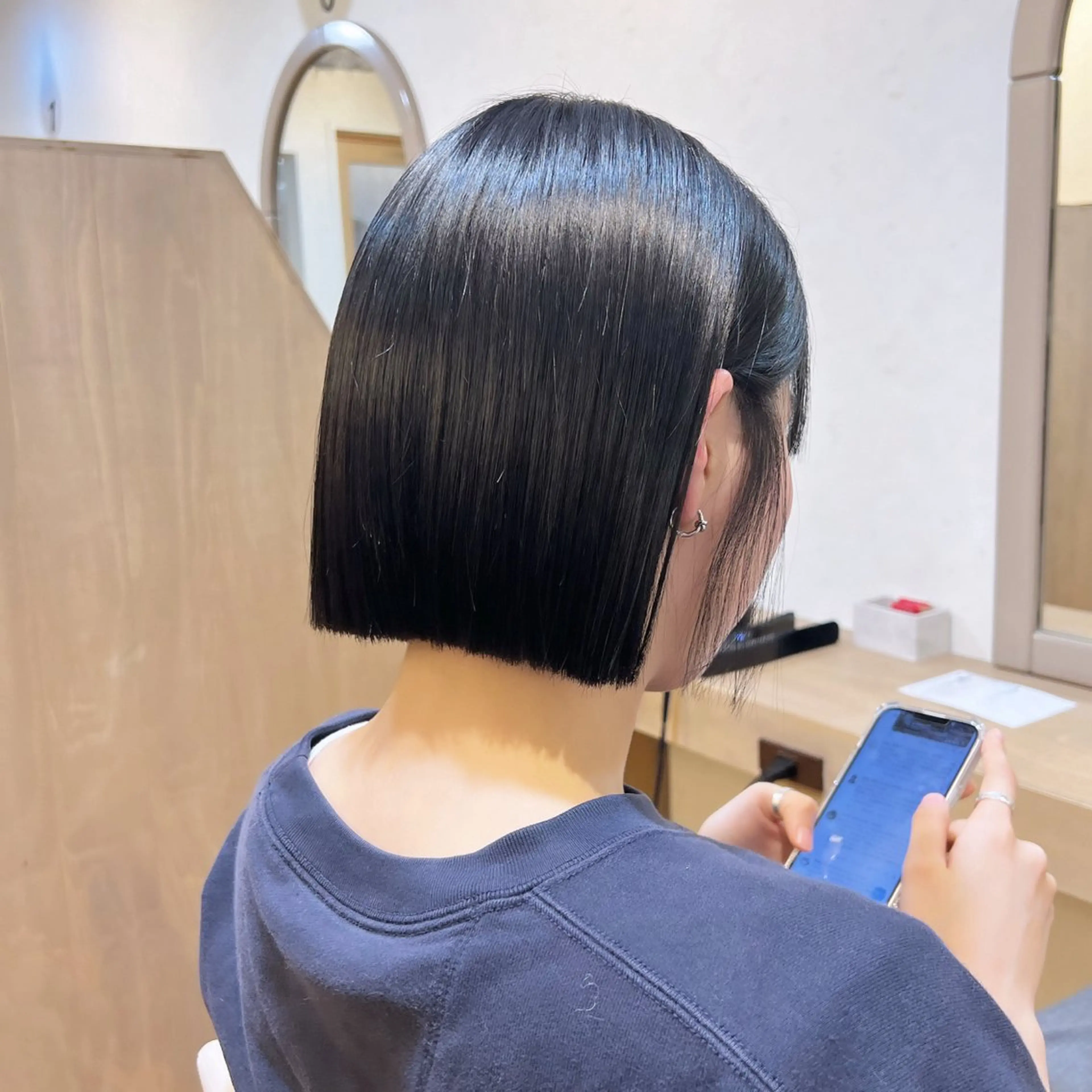 ショート 切りっぱなしボブ ボブ 神戸ボブ✂️ ioe三宮/田 伸佳のヘアスタイル
