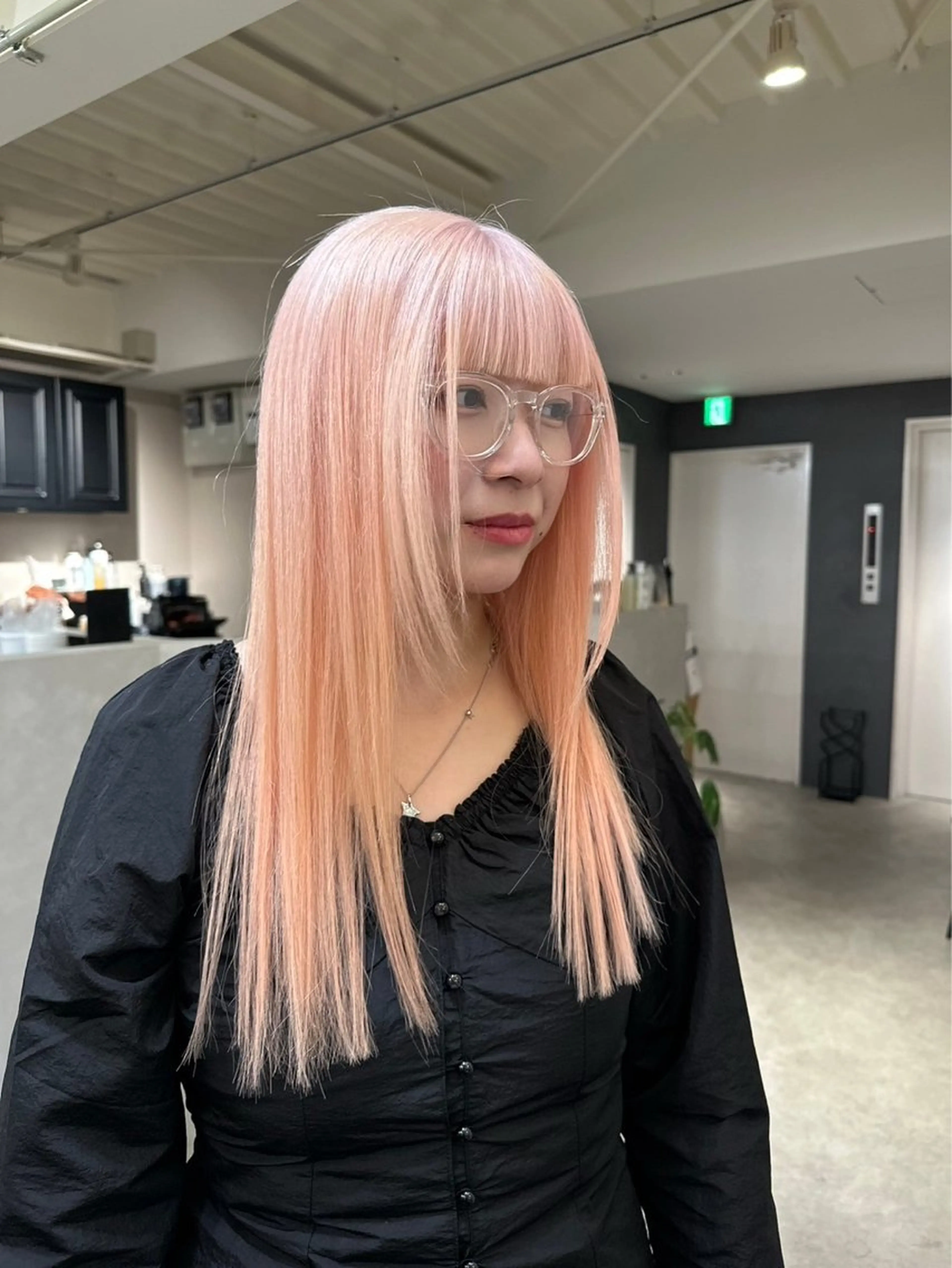 カラー ヘアカラー レイヤー/ハイトーン ヒガシサヨのヘアスタイル