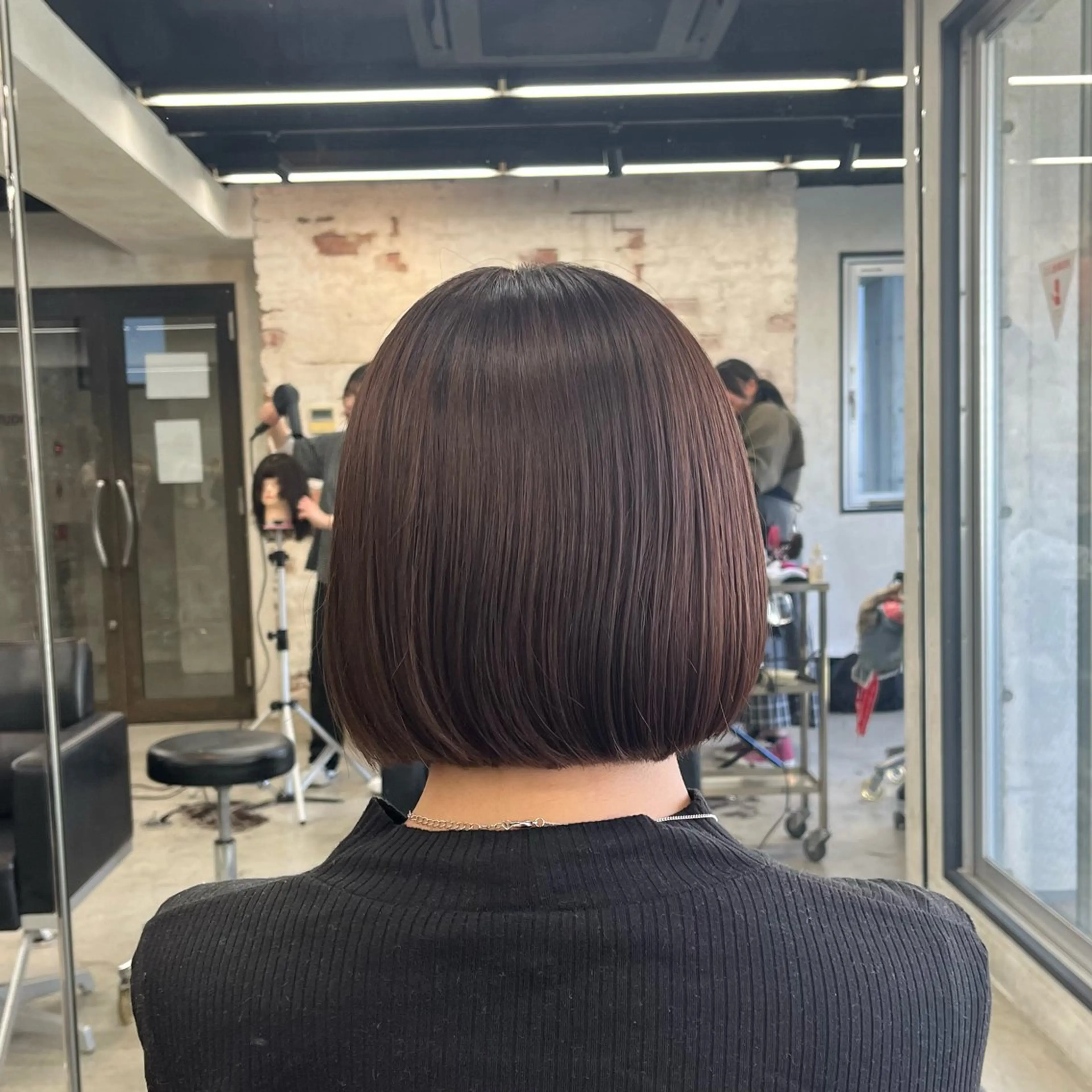 ショート カット ヘアカラー トリートメント 艶ボブ🌼 MAHOのヘアスタイル