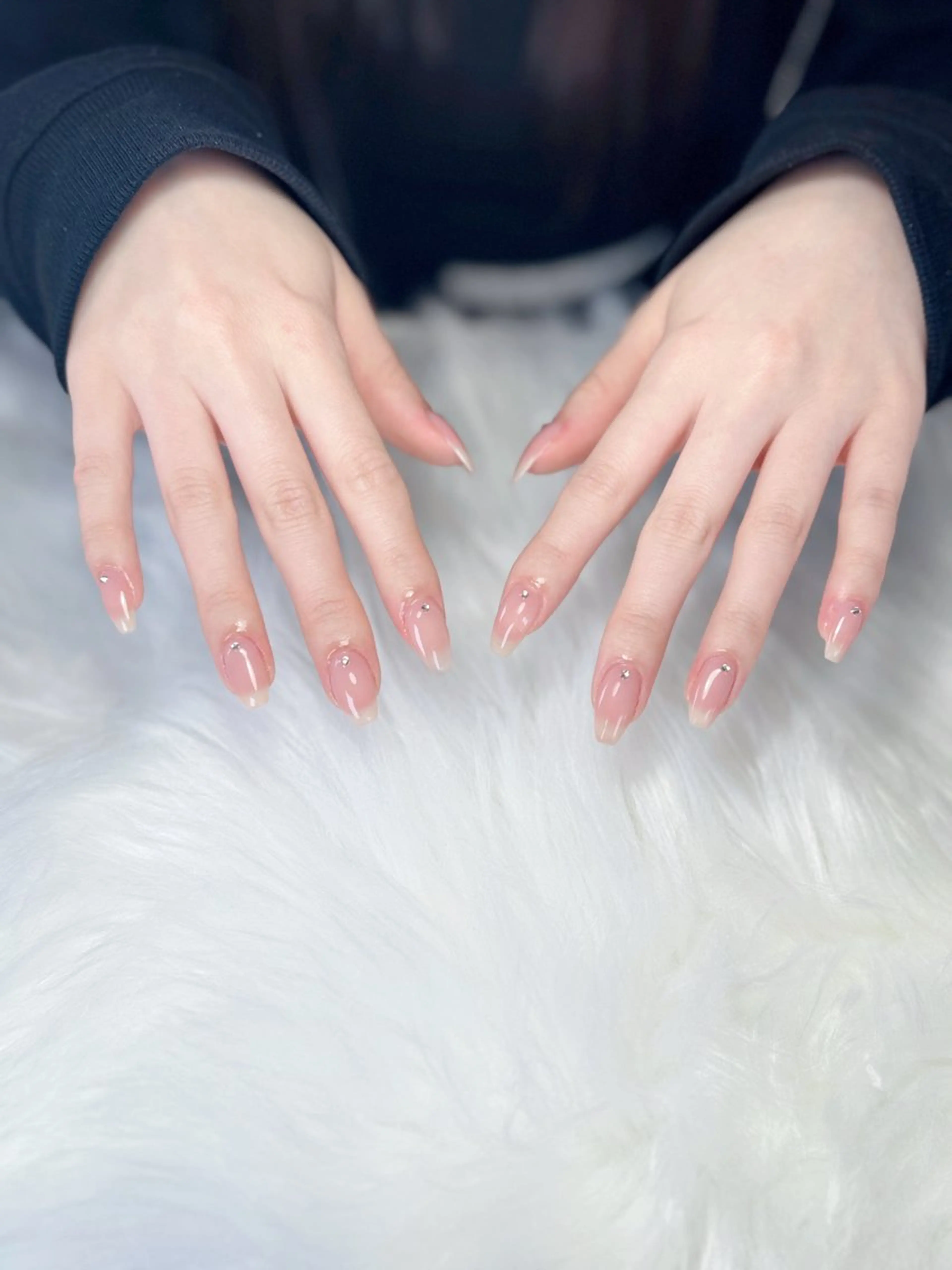 ネイル オーロラネイル チークネイル フットネイル フレンチネイル ジェルネイル ハンドネイル Nichi Nailsのネイルデザイン