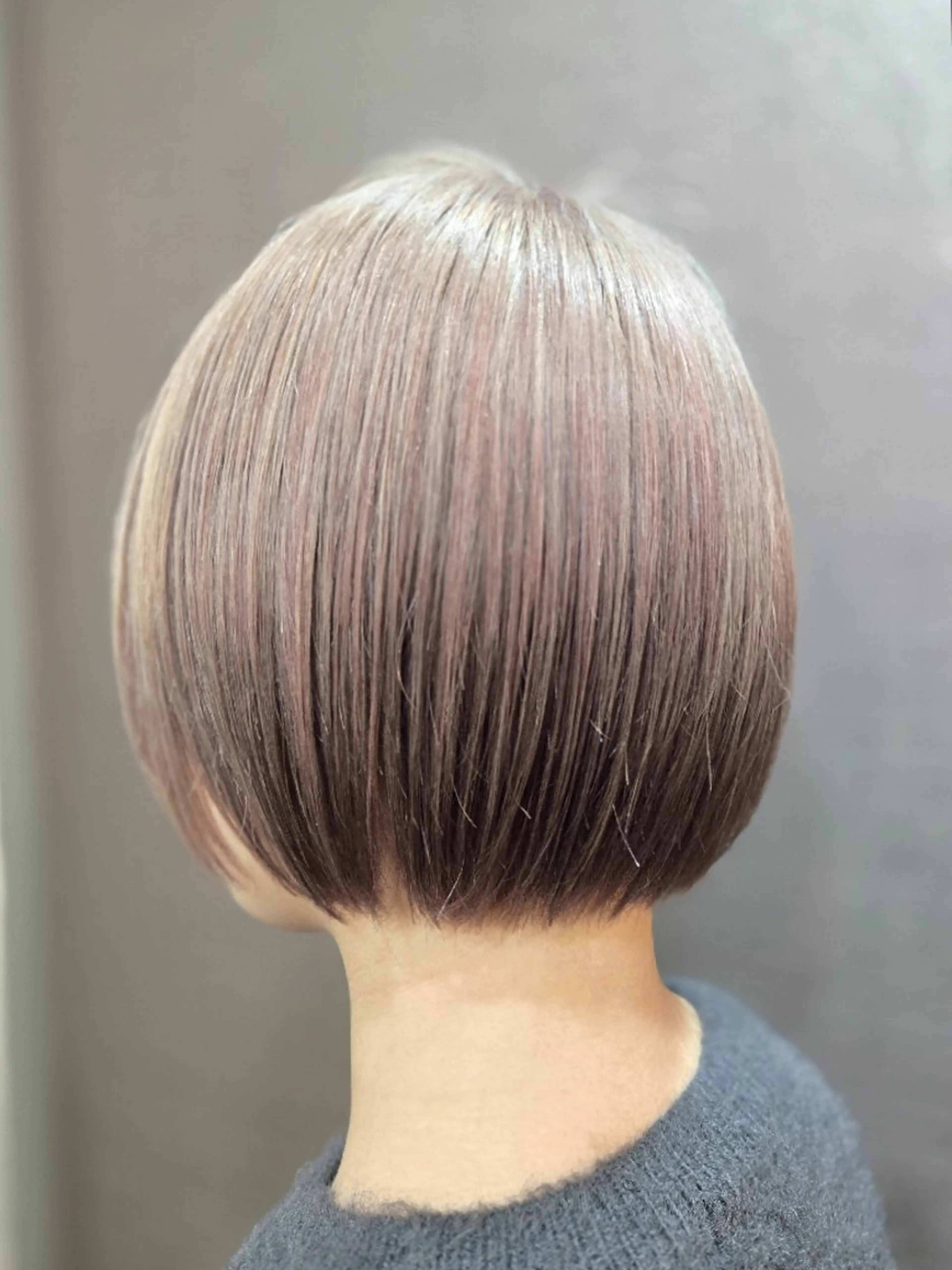 ショート カラー ボブ Seven Quarterのヘアスタイル