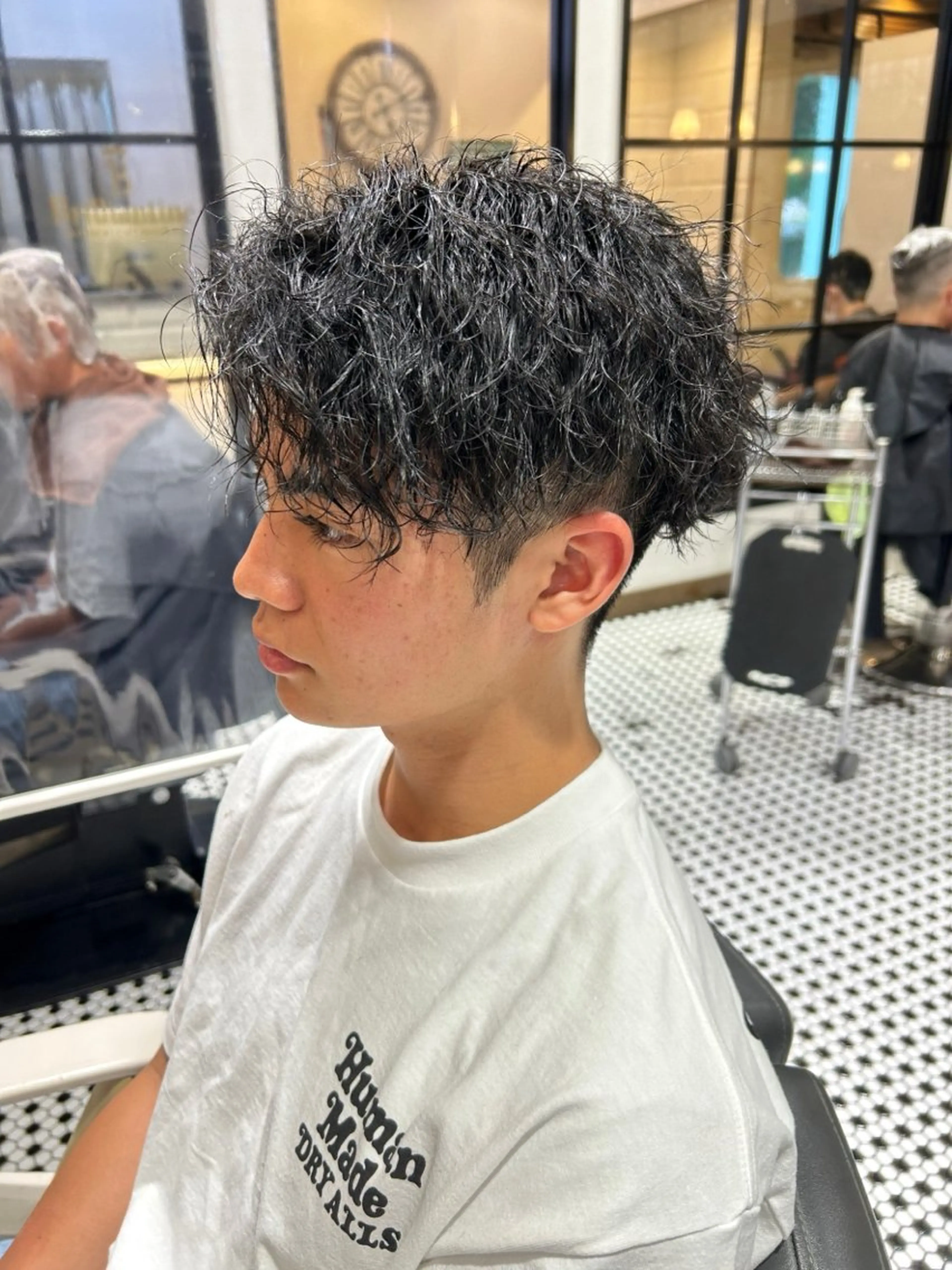 ショート パーマ メンズ 榊原 貫太のヘアスタイル