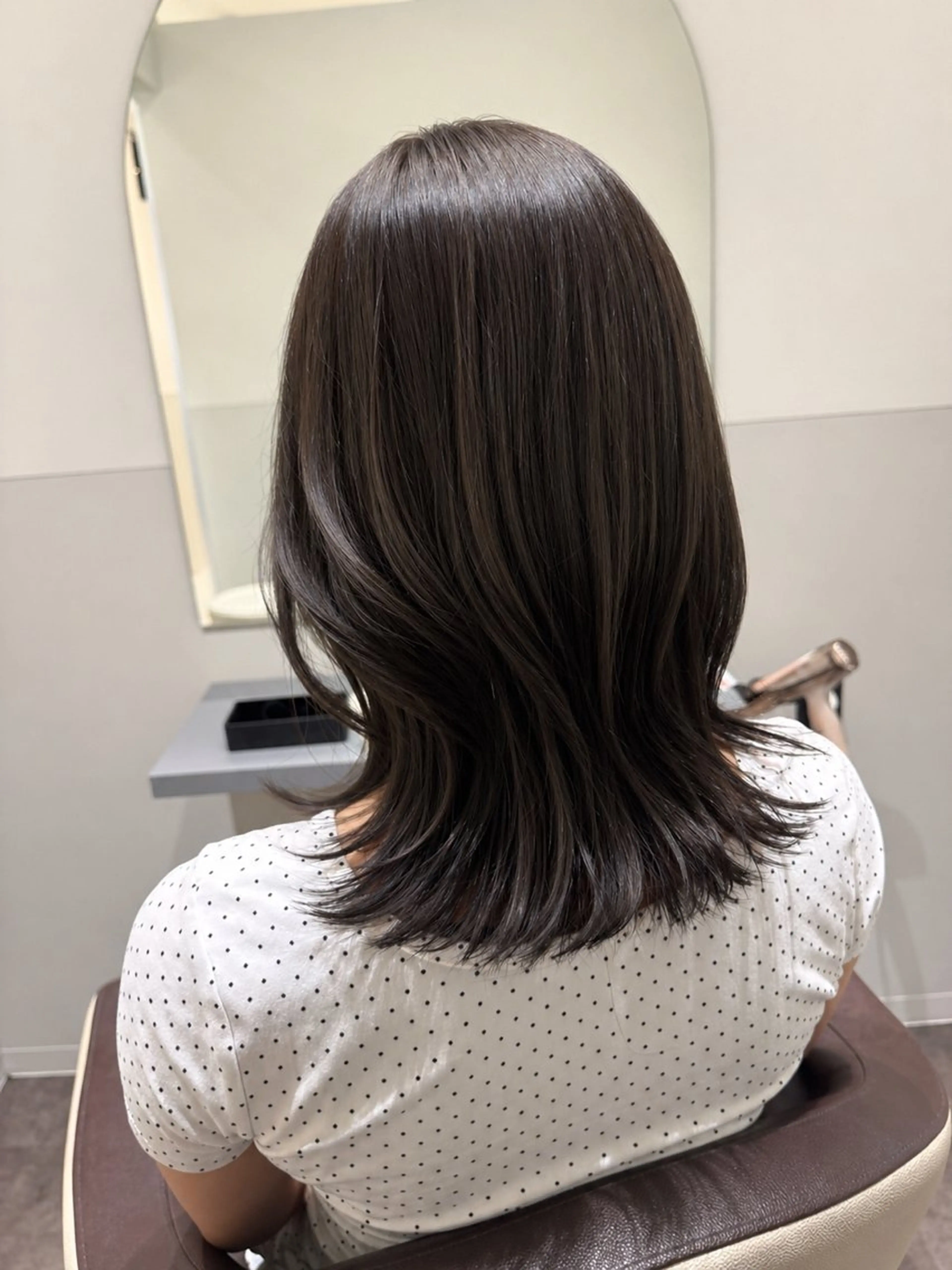 ミディアム カラー SALOWIN栄 高須大貴のヘアスタイル