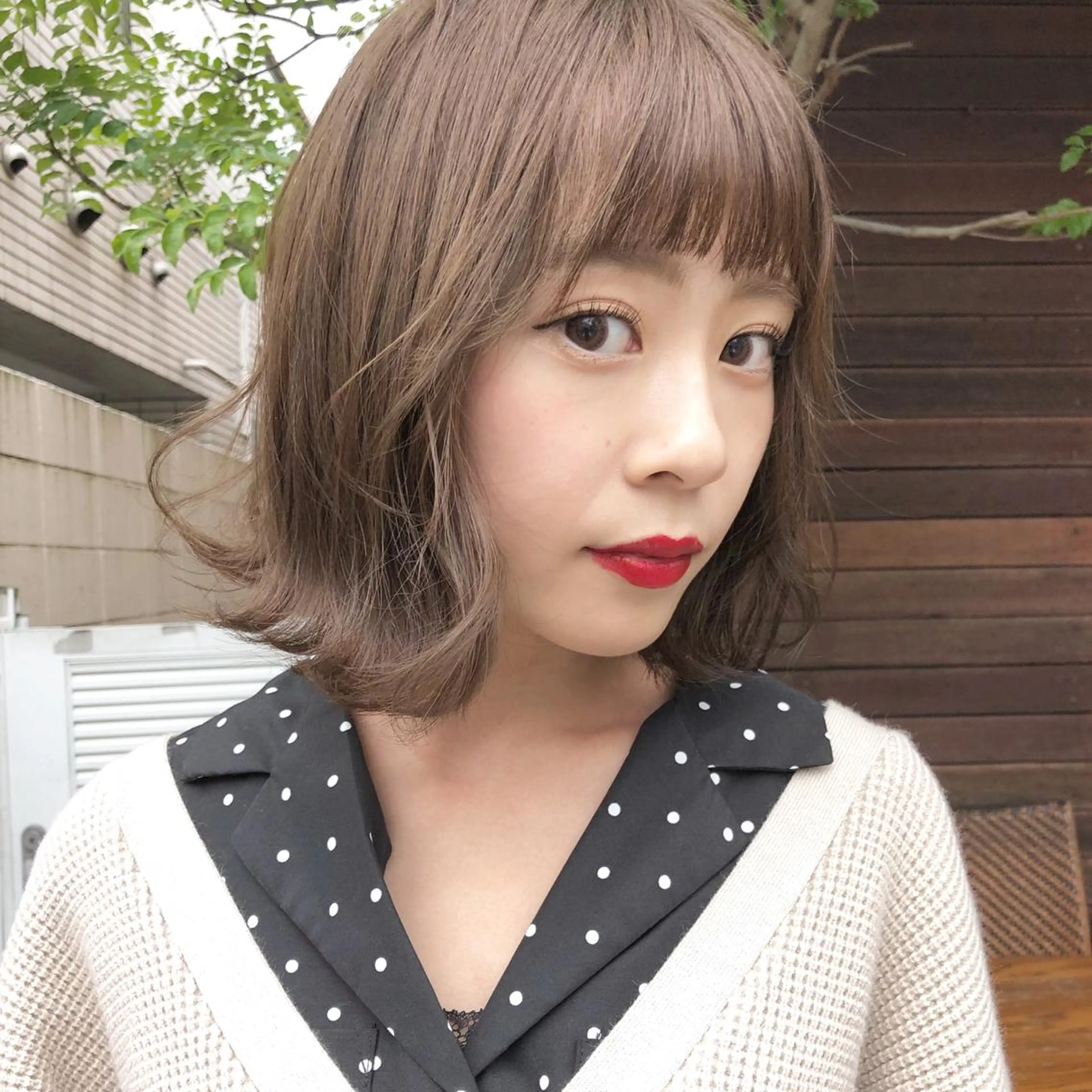 ミディアム カラー ベージュカラー 榎園 由美のヘアスタイル