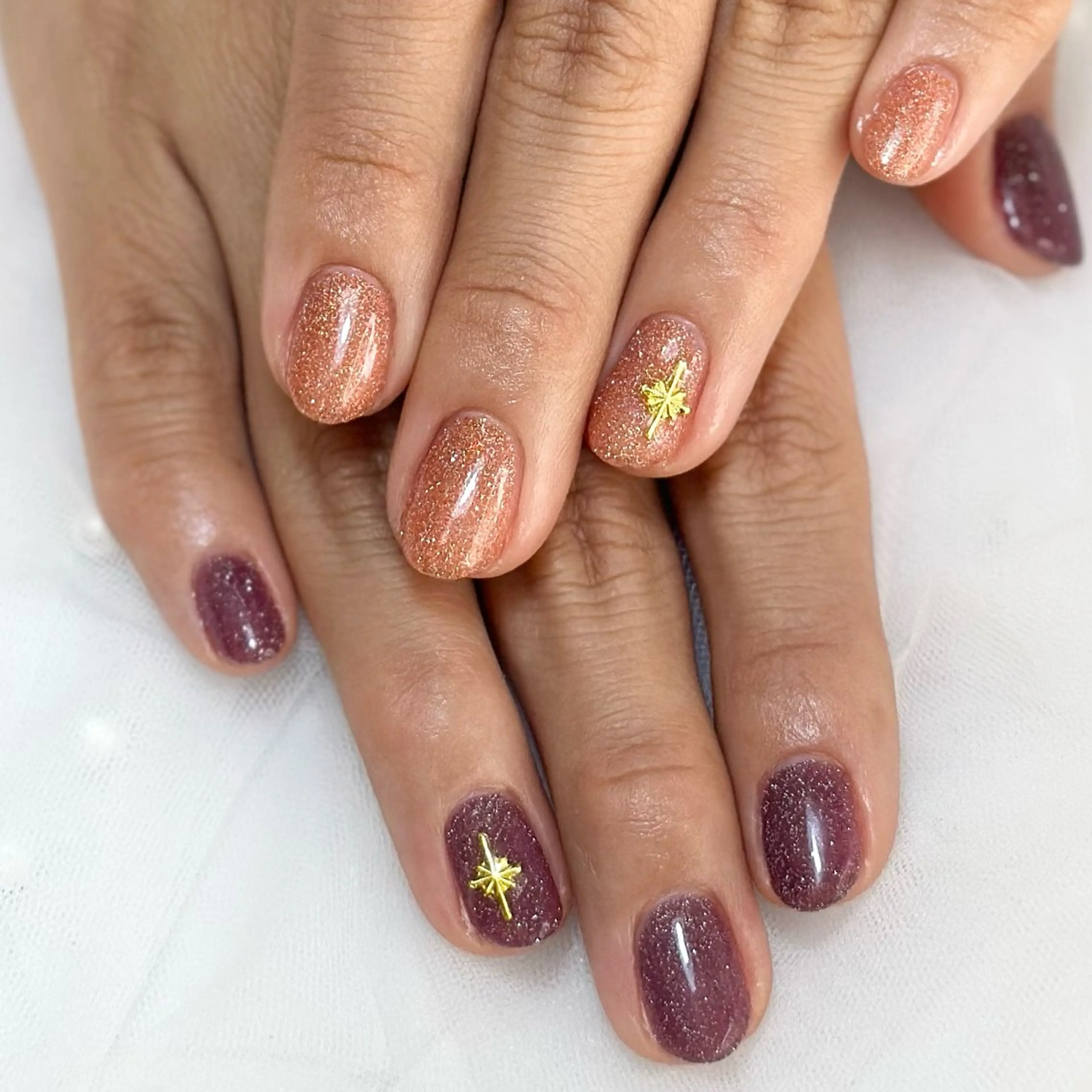 ネイル ストーンネイル HAIR&MAKE POSH 日暮里のネイルデザイン