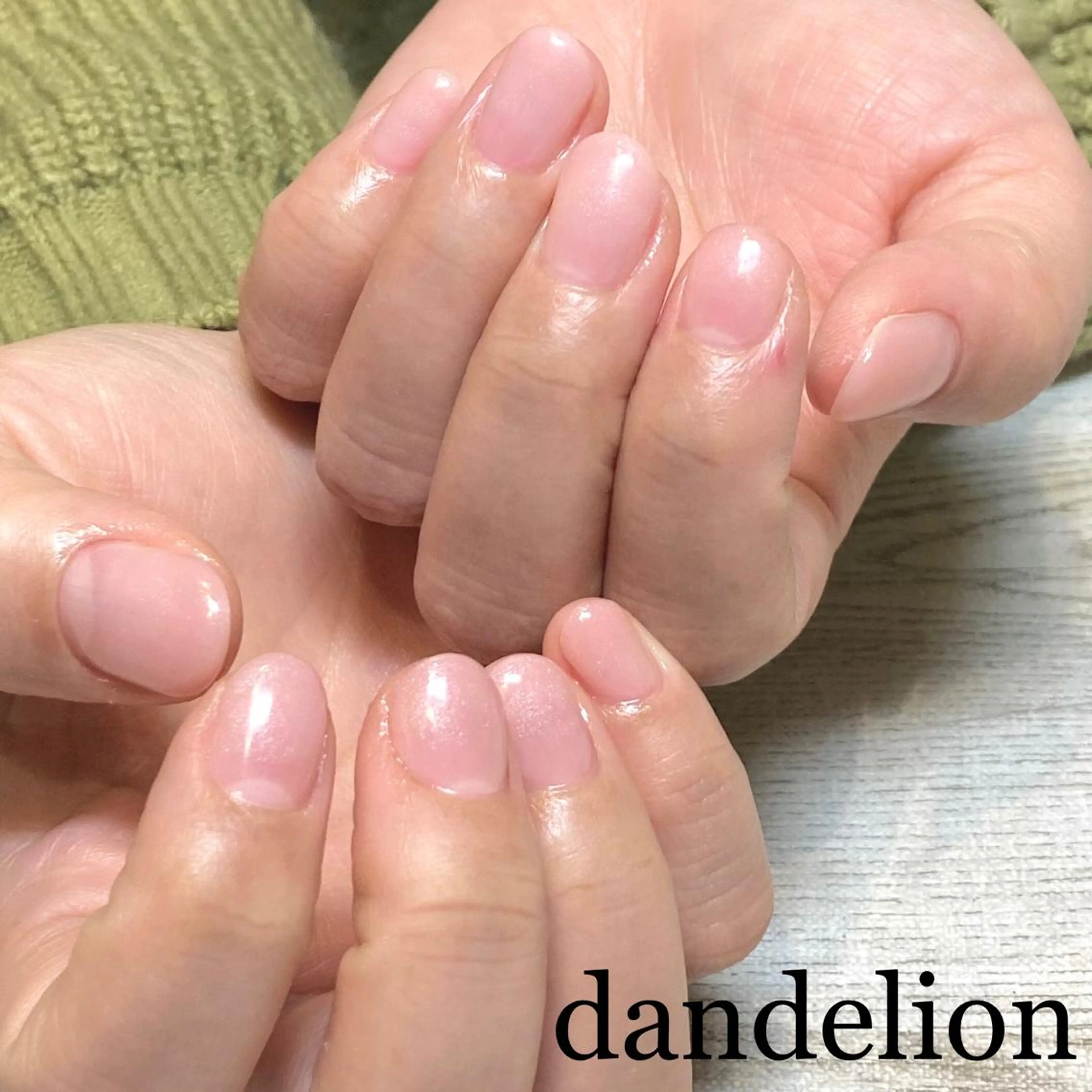 ネイル ハンドネイル ハンドケア dandelion ダンデライオンのネイルデザイン
